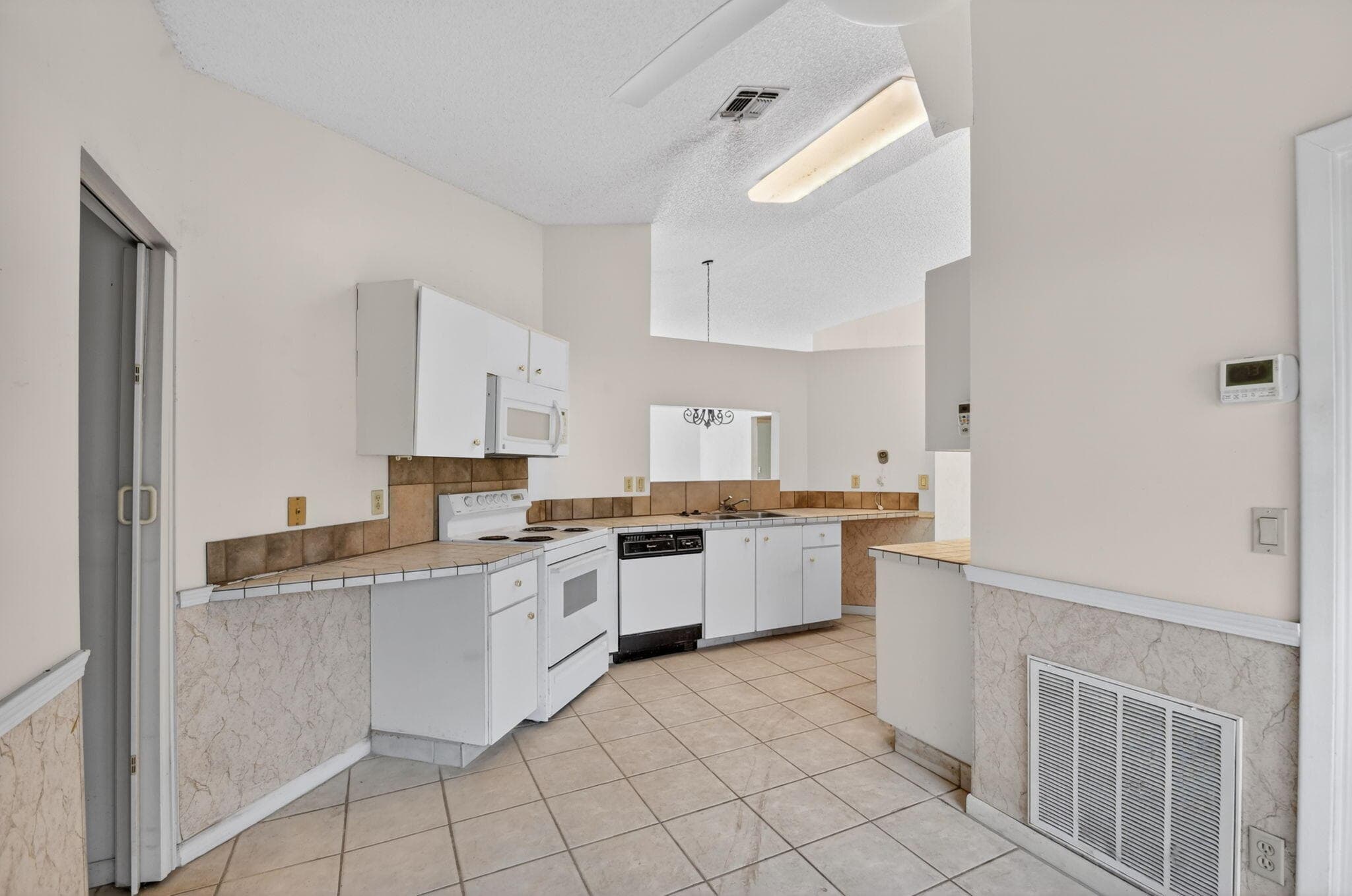9 Corrie Place, Boynton Beach, FL 33426 — photo 1 of 34