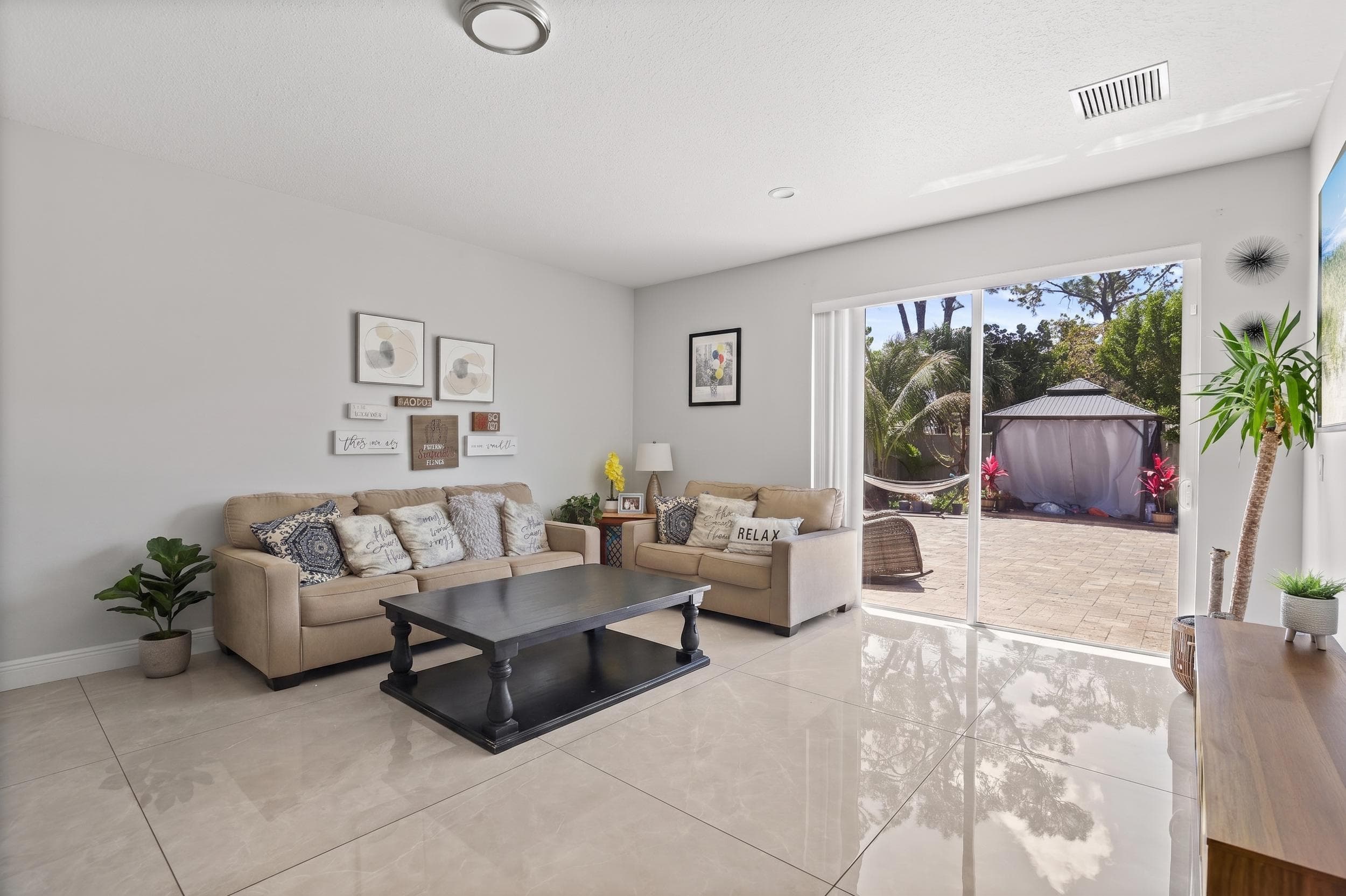 461 Swain Boulevard, Greenacres, FL 33463 — photo 7 of 38