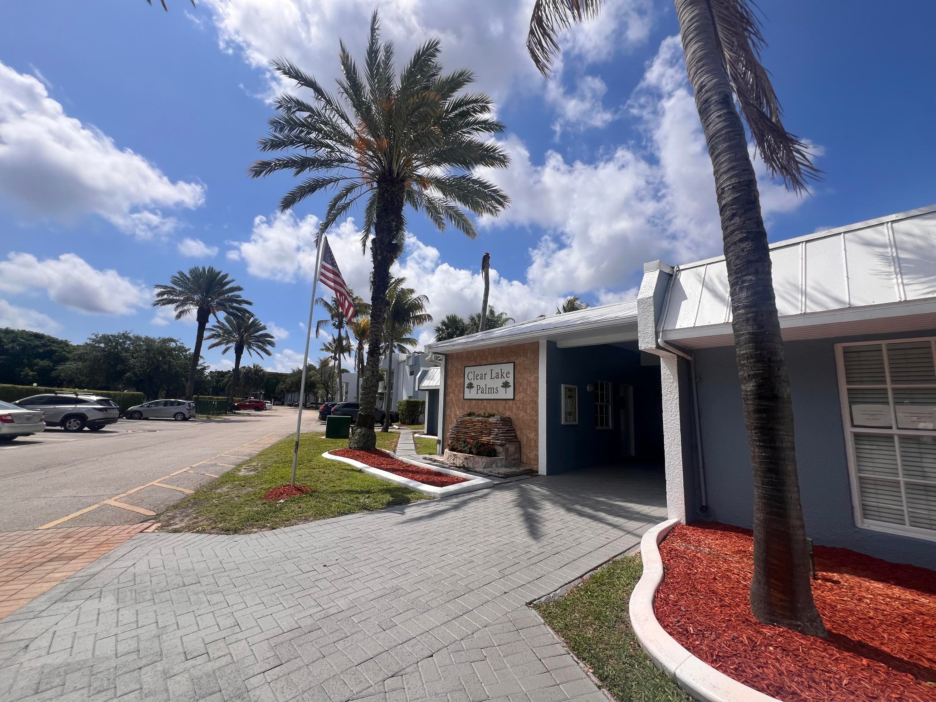 405 Executive Center Drive 208, West Palm Beach, FL 33401 — photo 31 of 34