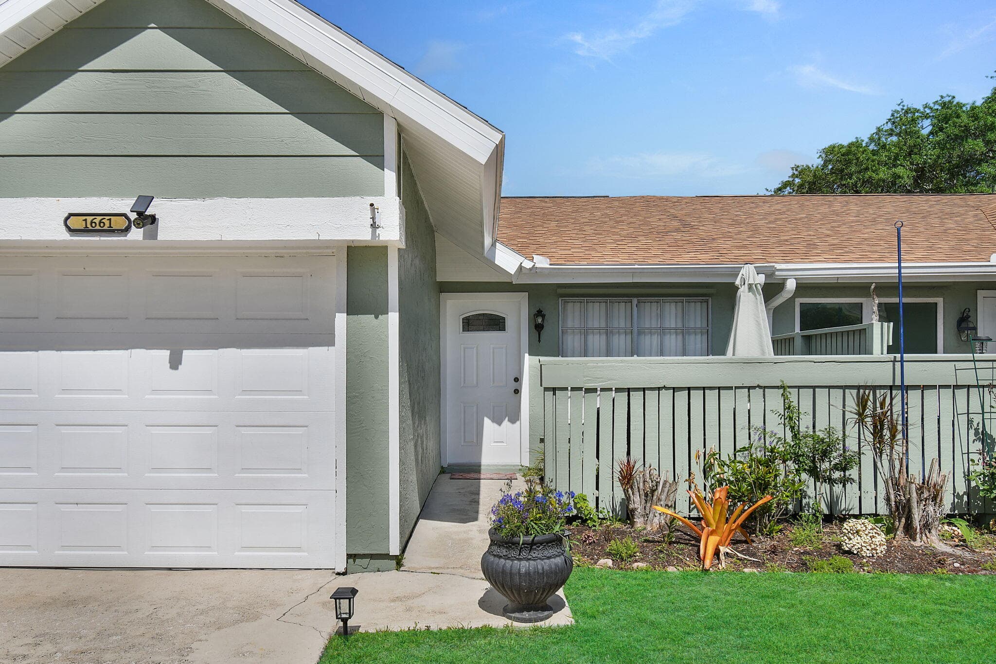 1661 SE Kestwick Court, Port St. Lucie, FL 34952 — photo 3 of 47