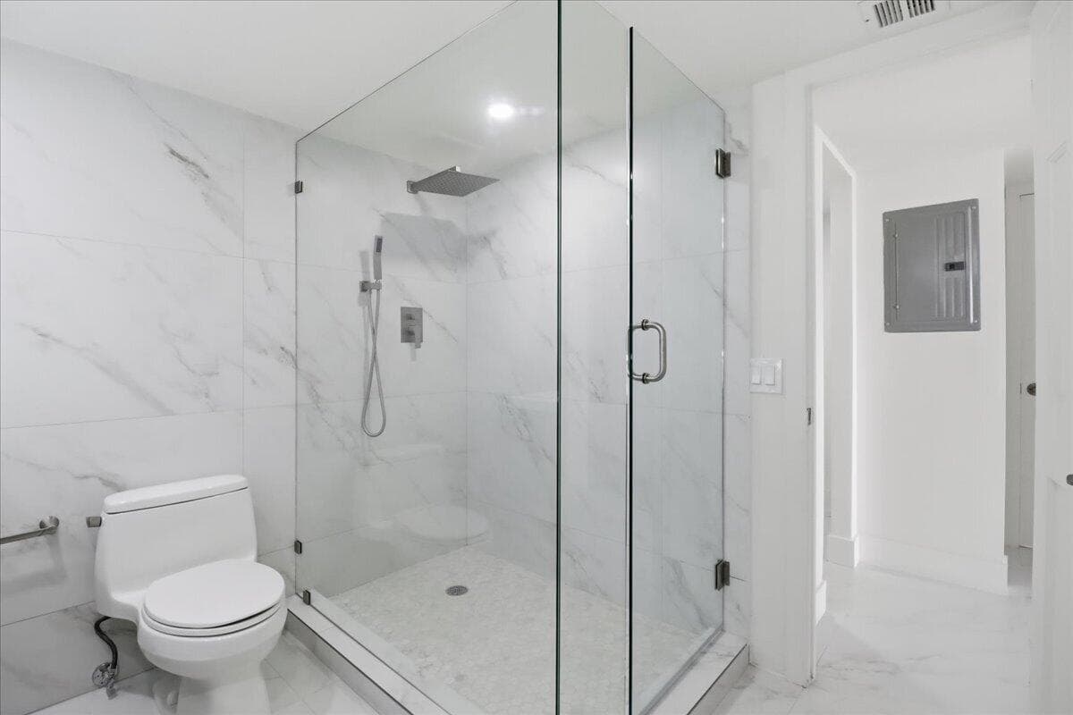 936 Intracoastal Drive 21c, Fort Lauderdale, FL 33304 — photo 18 of 31