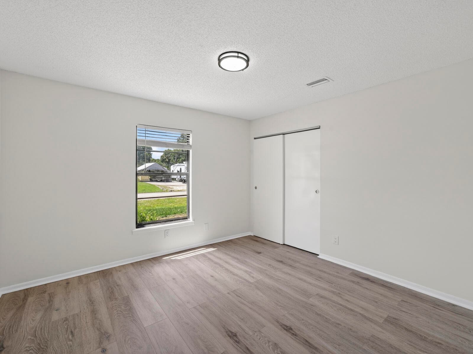 1373 32nd Avenue SW, Vero Beach, FL 32968 — photo 22 of 30