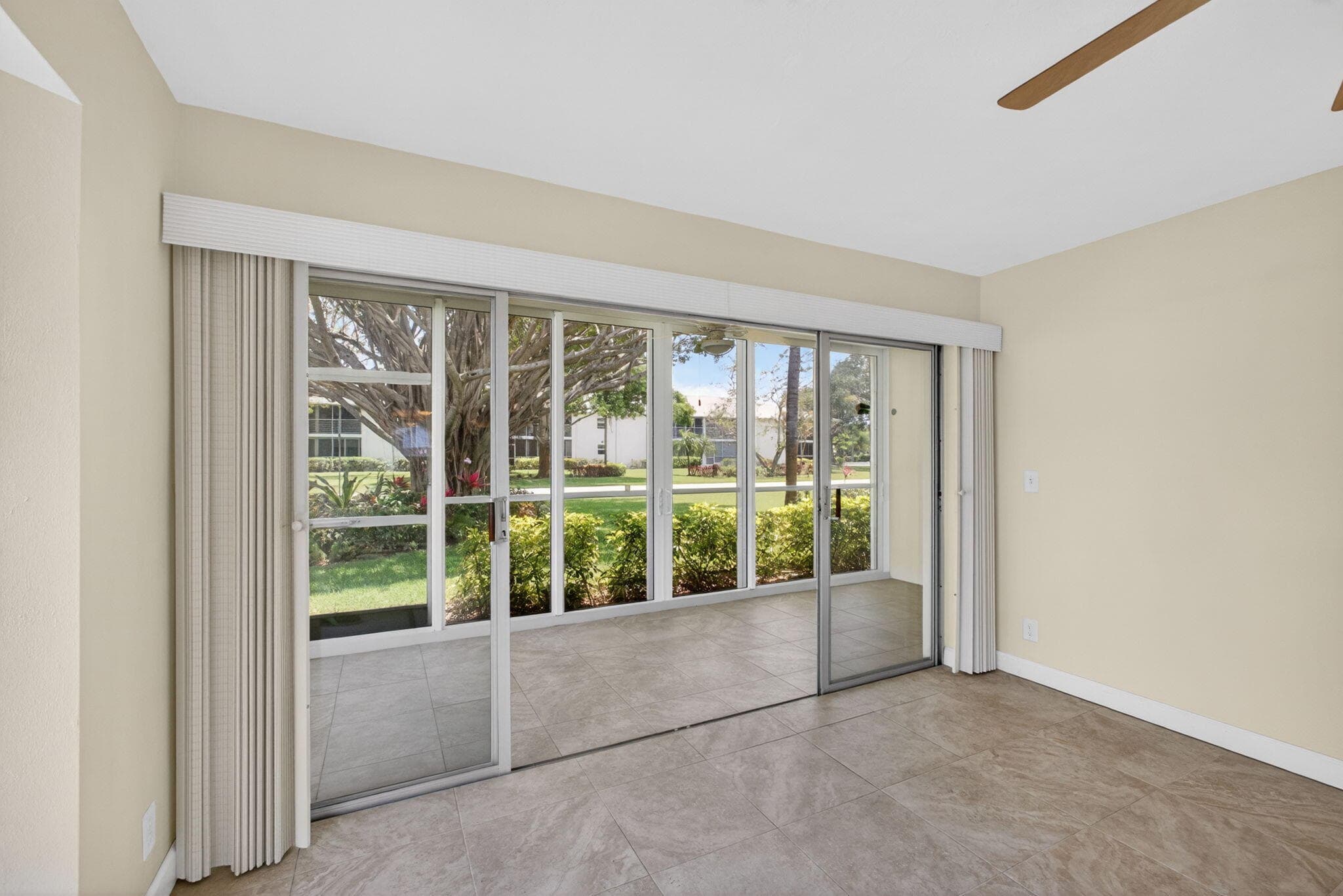 6 Garden Street E 108p, Tequesta, FL 33469 — photo 9 of 50