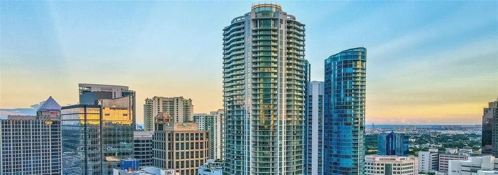 100 E Las Olas Boulevard 1902, Fort Lauderdale, FL 33301 — photo 1 of 31