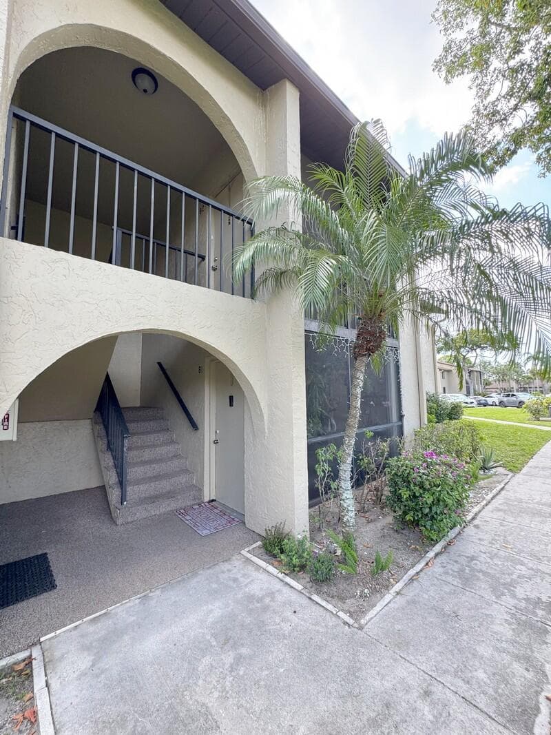 520 Shady Pine Way B1, Greenacres, FL 33415 — photo 2 of 15