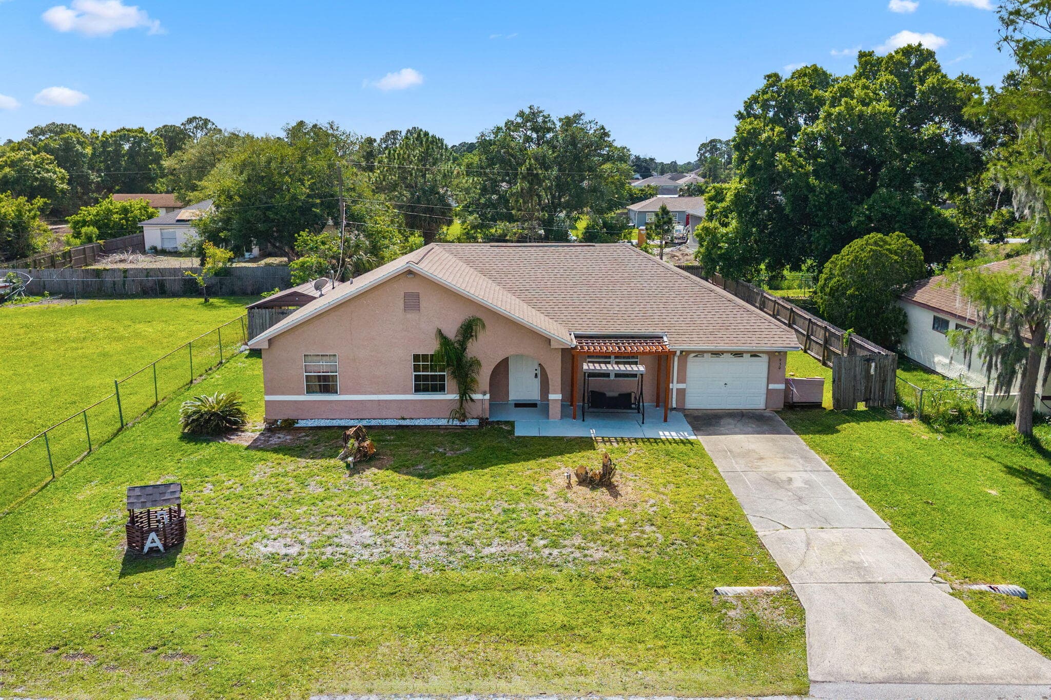 950 SE Taft Ave Avenue, Palm Bay, FL 32909 — photo 1 of 30