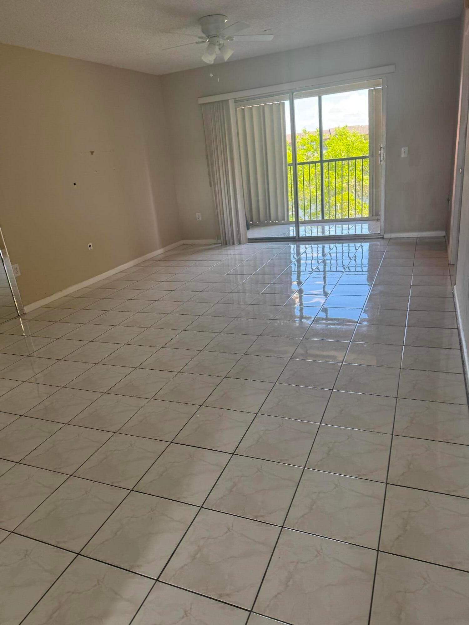 701 SW 141st Avenue 405r, Pembroke Pines, FL 33027 — photo 5 of 9