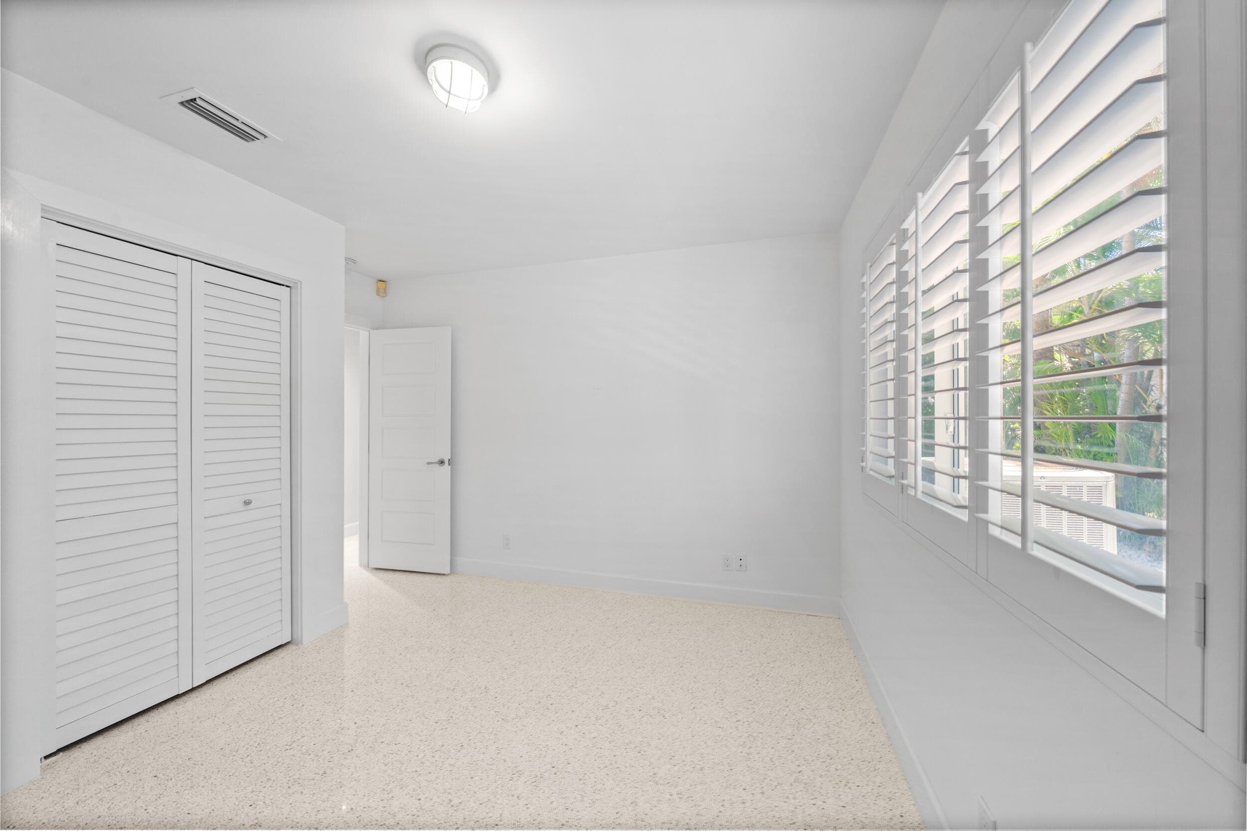2259 Ibis Isle Road E, Palm Beach, FL 33480 — photo 19 of 35