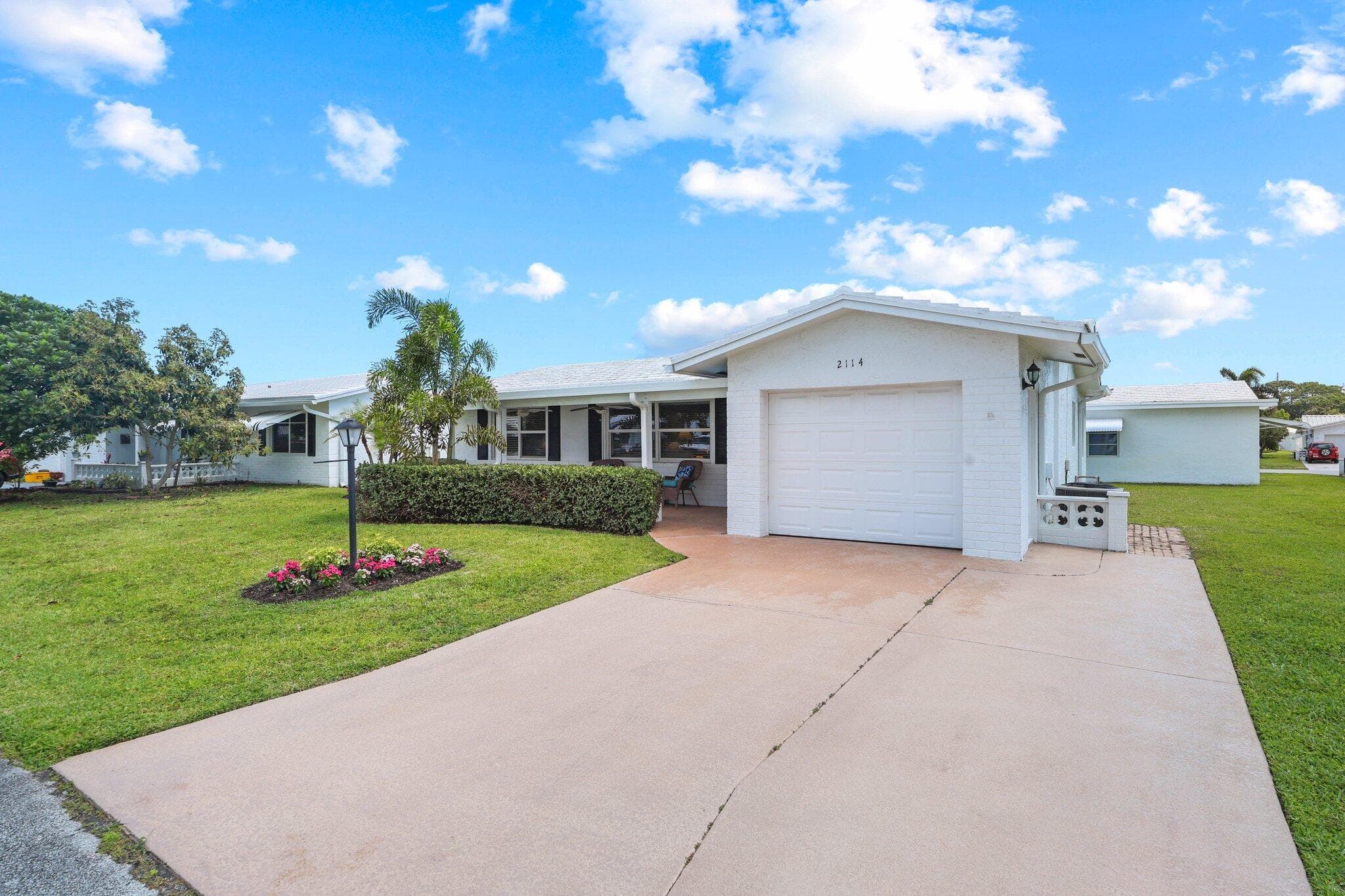 2114 SW 13th Place, Boynton Beach, FL 33426 — photo 4 of 44