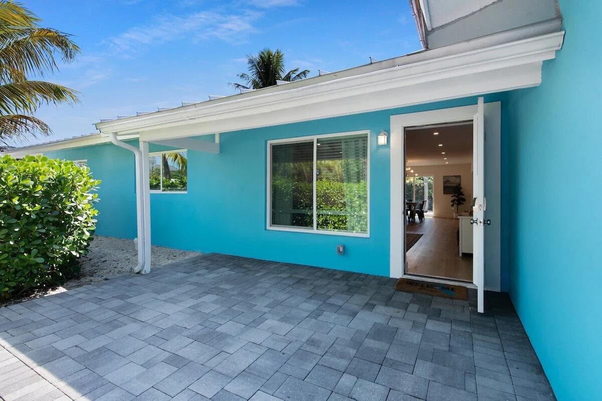 486 NE 29th Street, Boca Raton, FL 33431 — photo 2 of 21