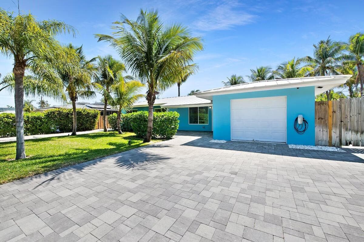 486 NE 29th Street, Boca Raton, FL 33431 — photo 1 of 21
