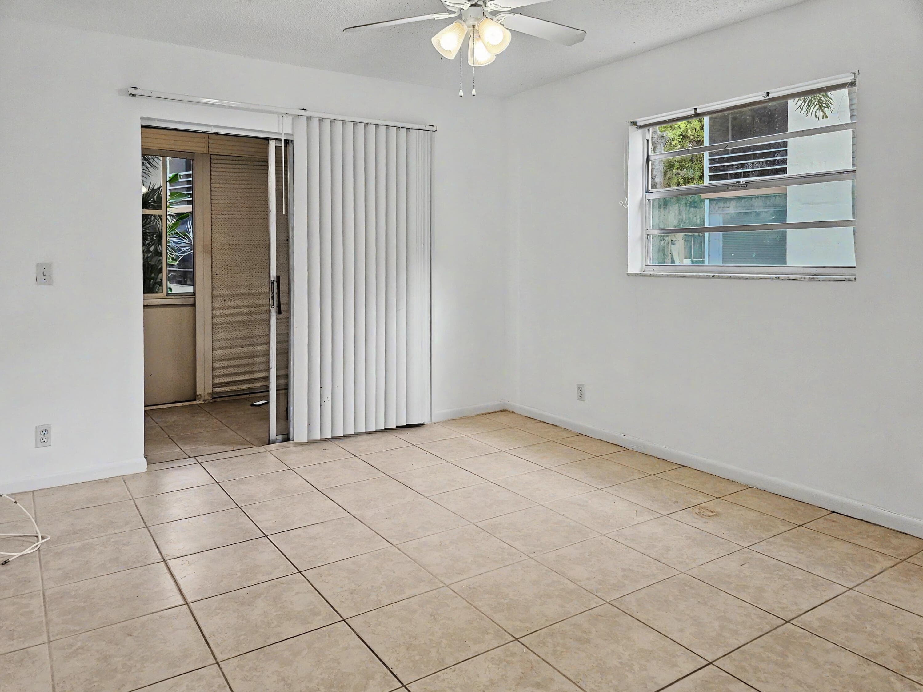 202 Piedmont E, Delray Beach, FL 33484 — photo 20 of 32