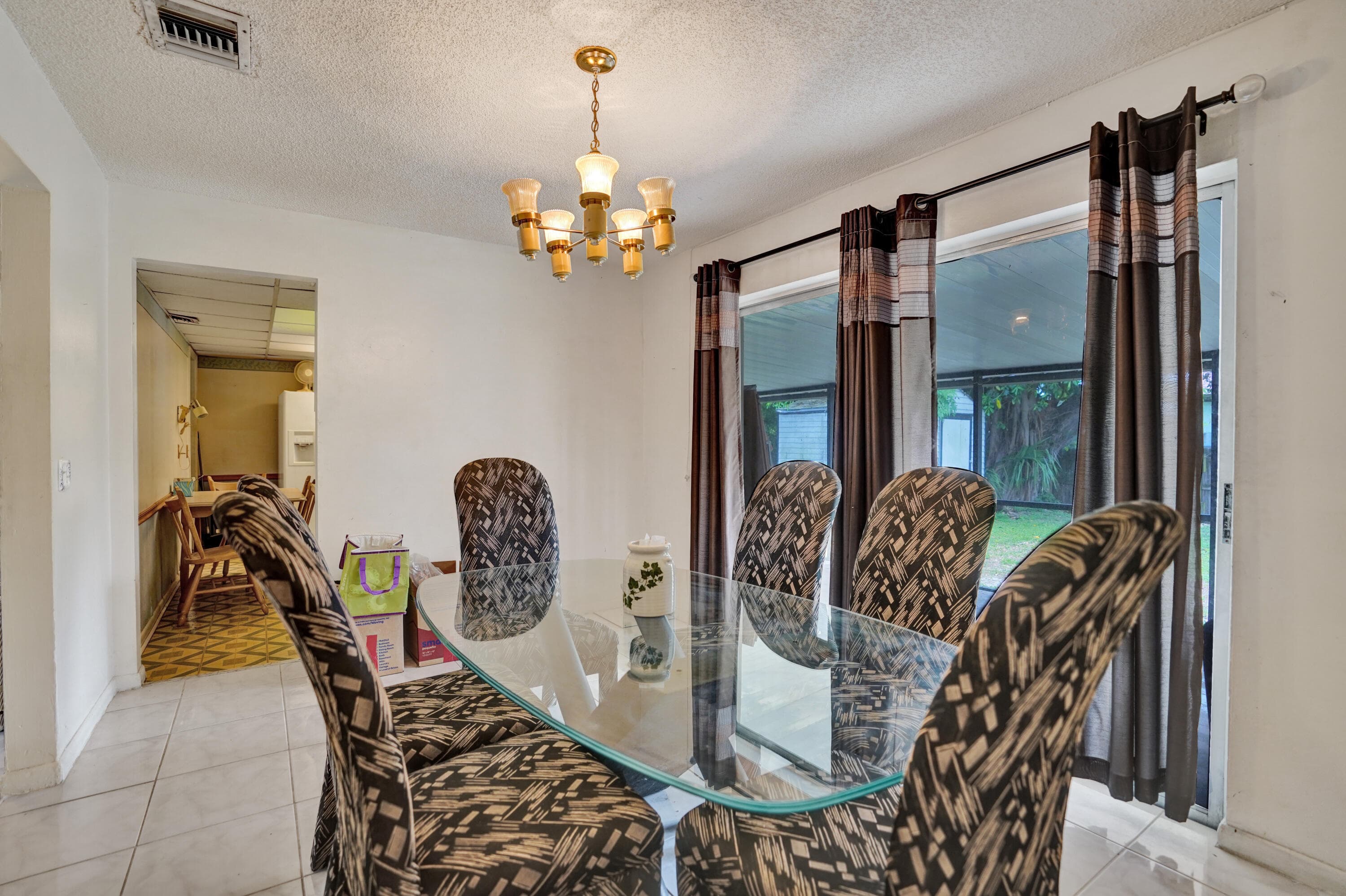 2886 Floral Road, Lake Worth, FL 33462 — photo 8 of 51