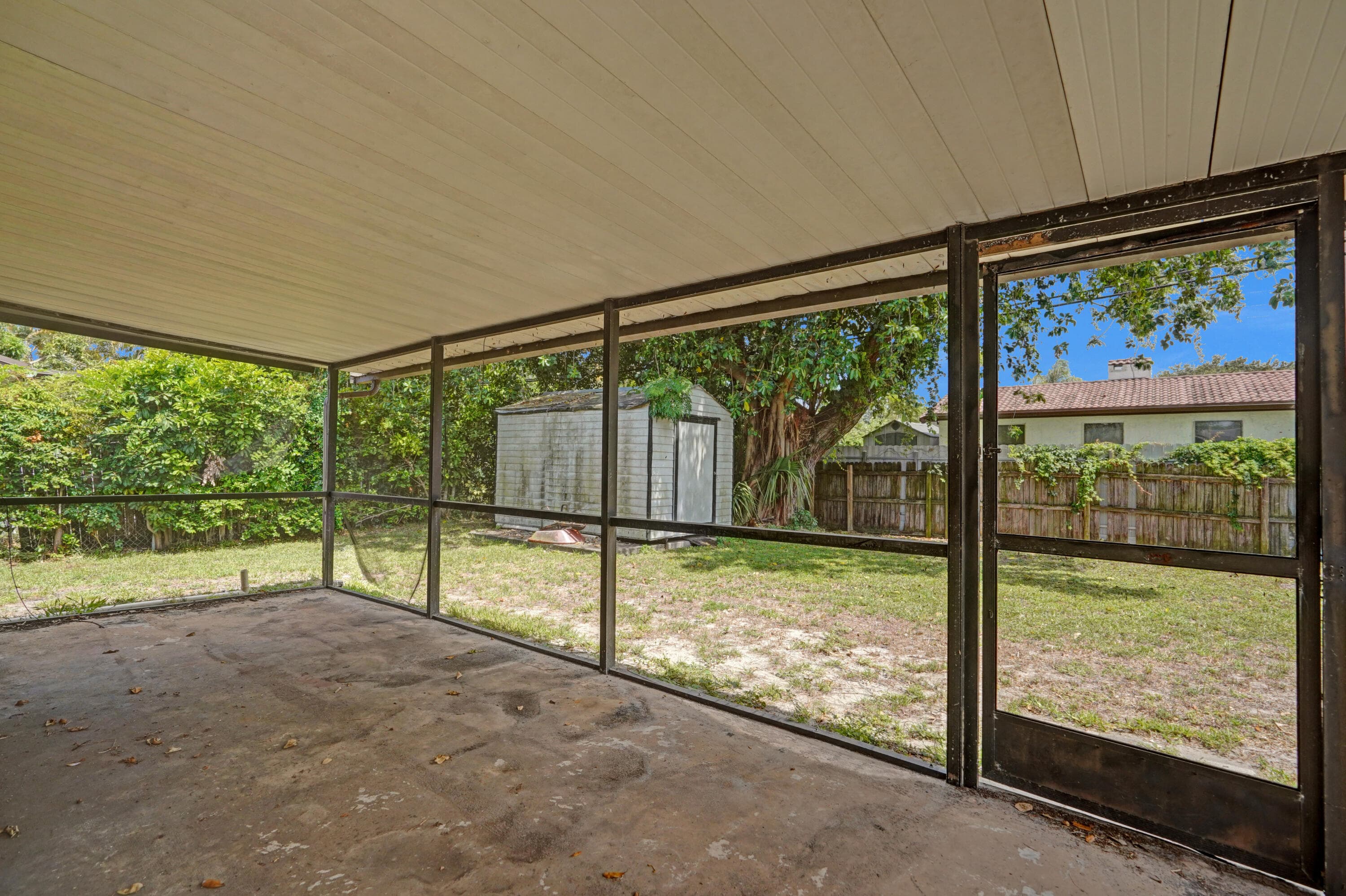 2886 Floral Road, Lake Worth, FL 33462 — photo 38 of 51