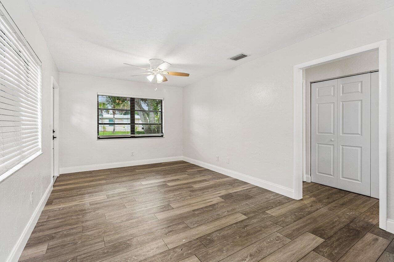 2101 N Palm Circle, North Palm Beach, FL 33408 — photo 33 of 74