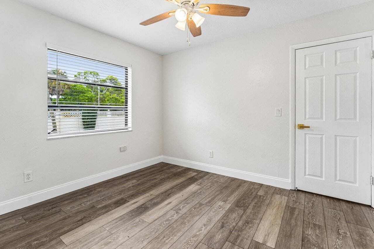 2101 N Palm Circle, North Palm Beach, FL 33408 — photo 42 of 74