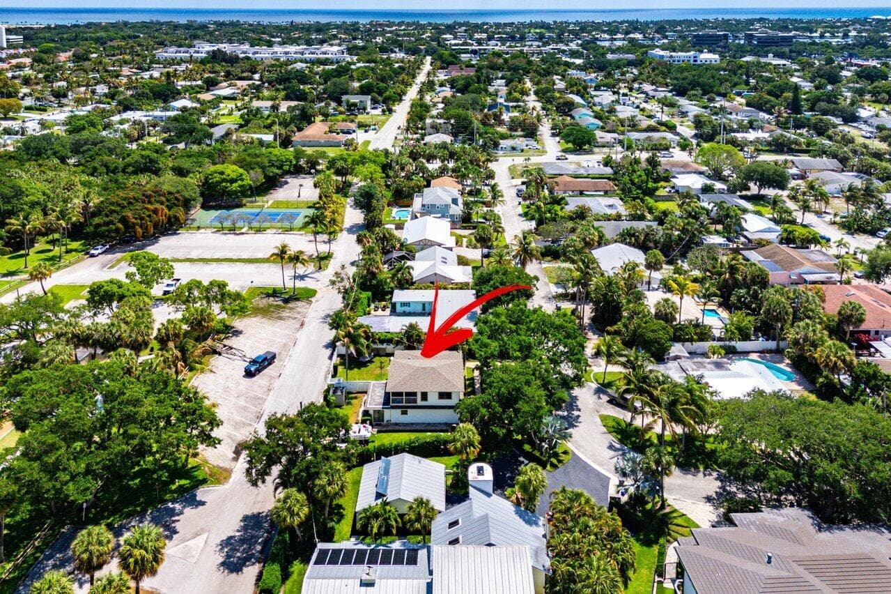 2101 N Palm Circle, North Palm Beach, FL 33408 — photo 64 of 74