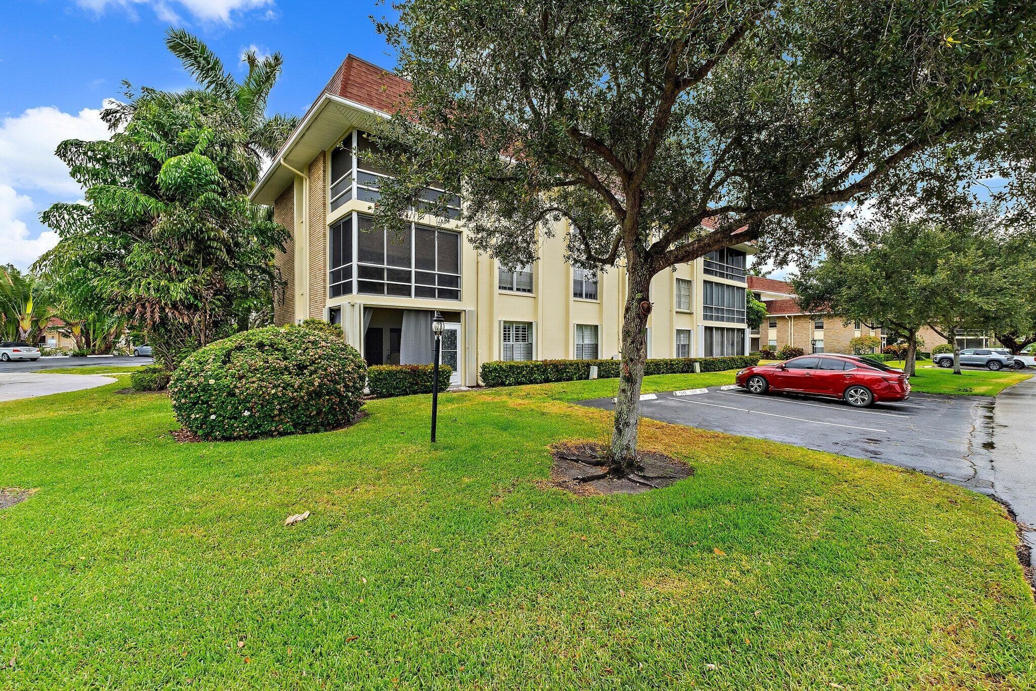 5570 Tamberlane Circle 131, Palm Beach Gardens, FL 33418 — photo 29 of 33