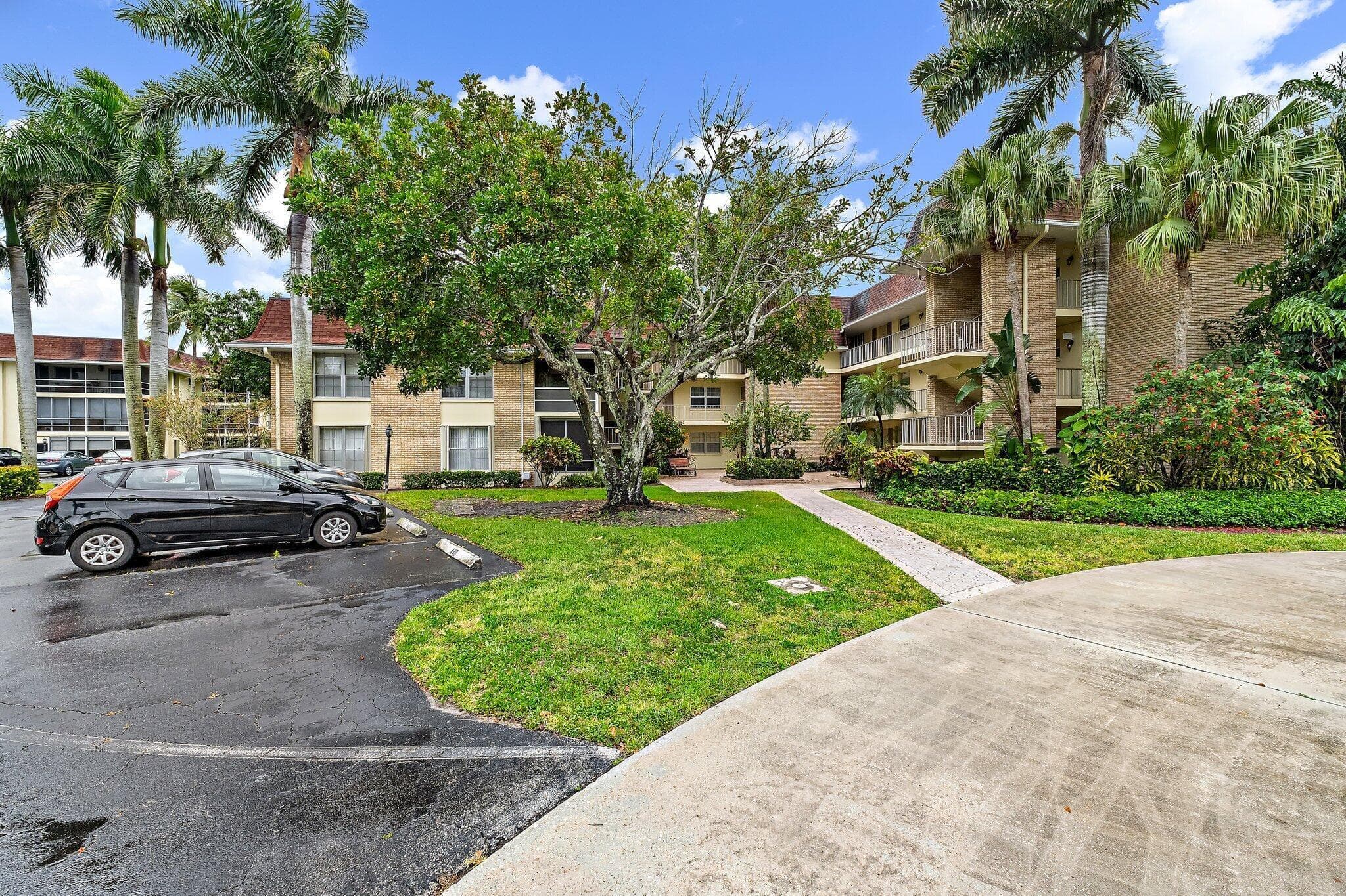 5570 Tamberlane Circle 131, Palm Beach Gardens, FL 33418 — photo 32 of 33