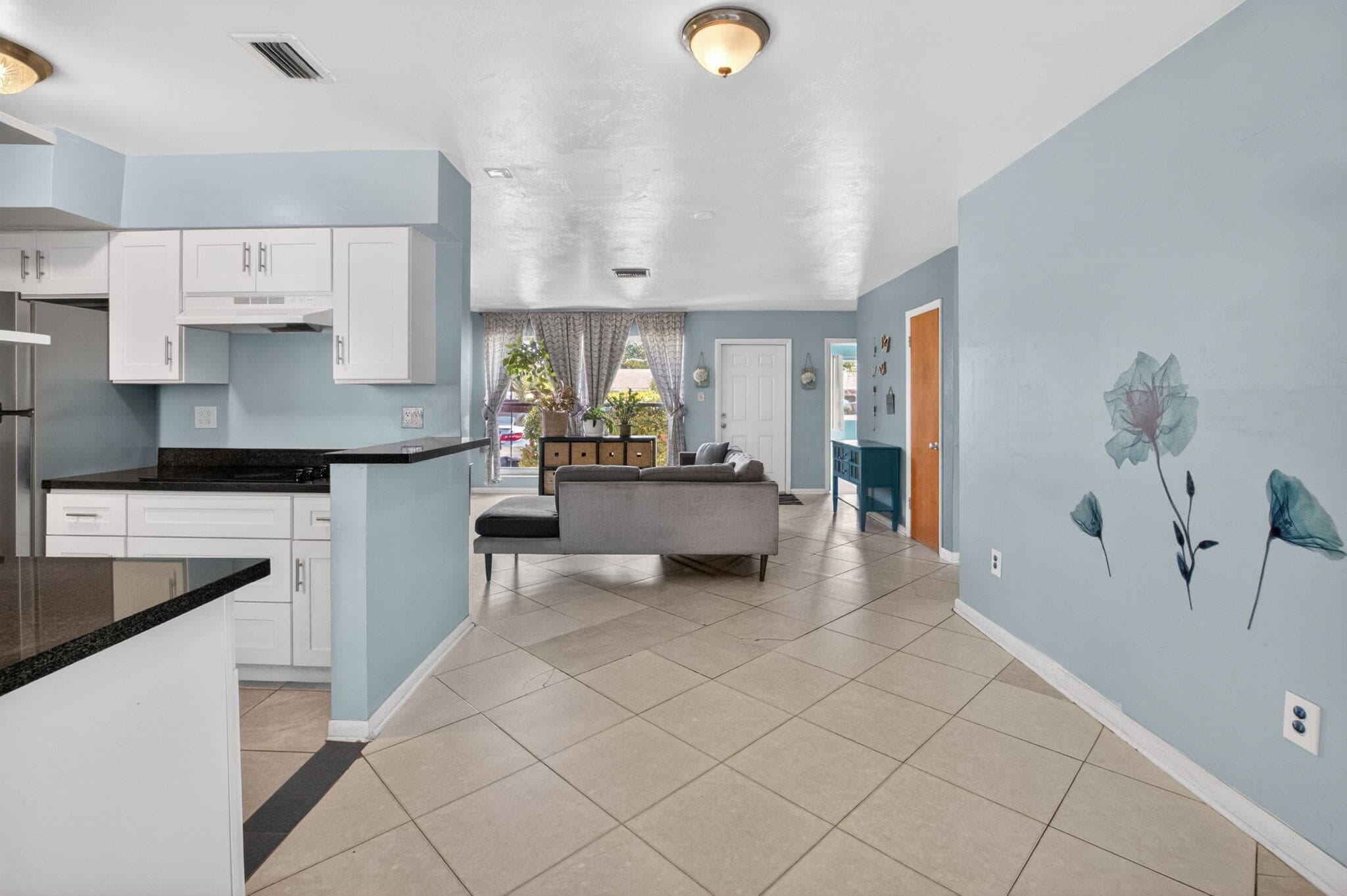 144 NW 9th Avenue, Delray Beach, FL 33444 — photo 4 of 23