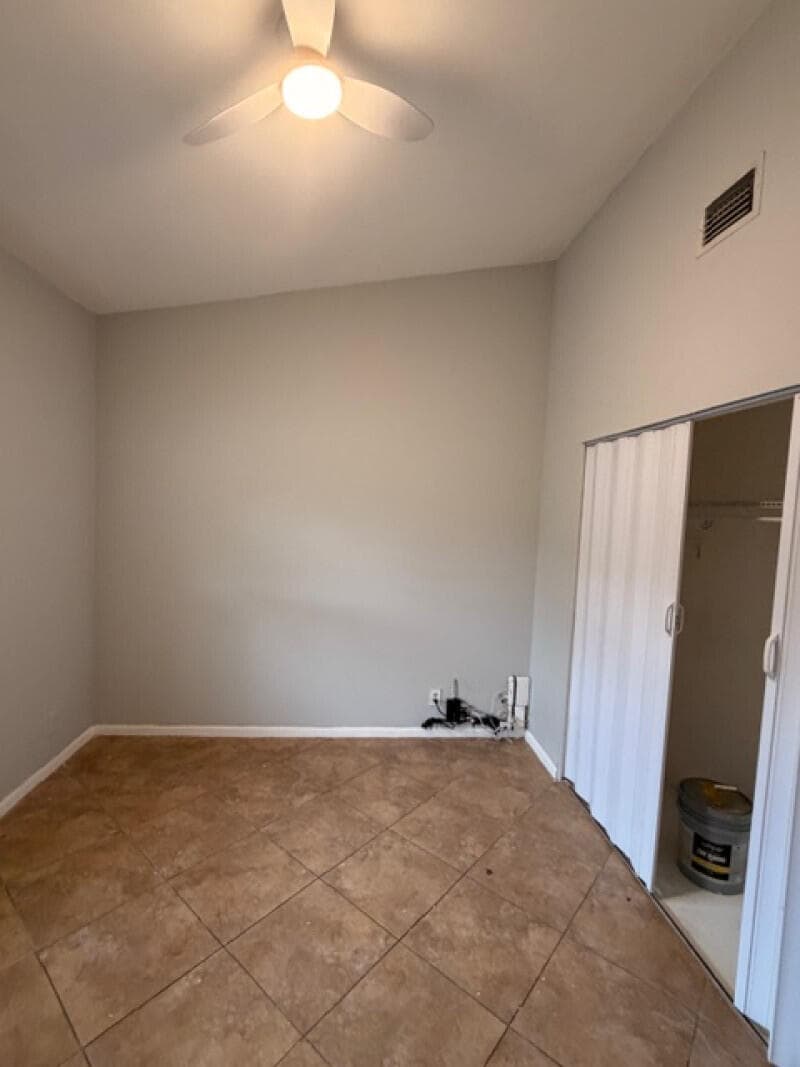 3076 S Oakland Forest Drive 503, Oakland Park, FL 33309 — photo 4 of 13