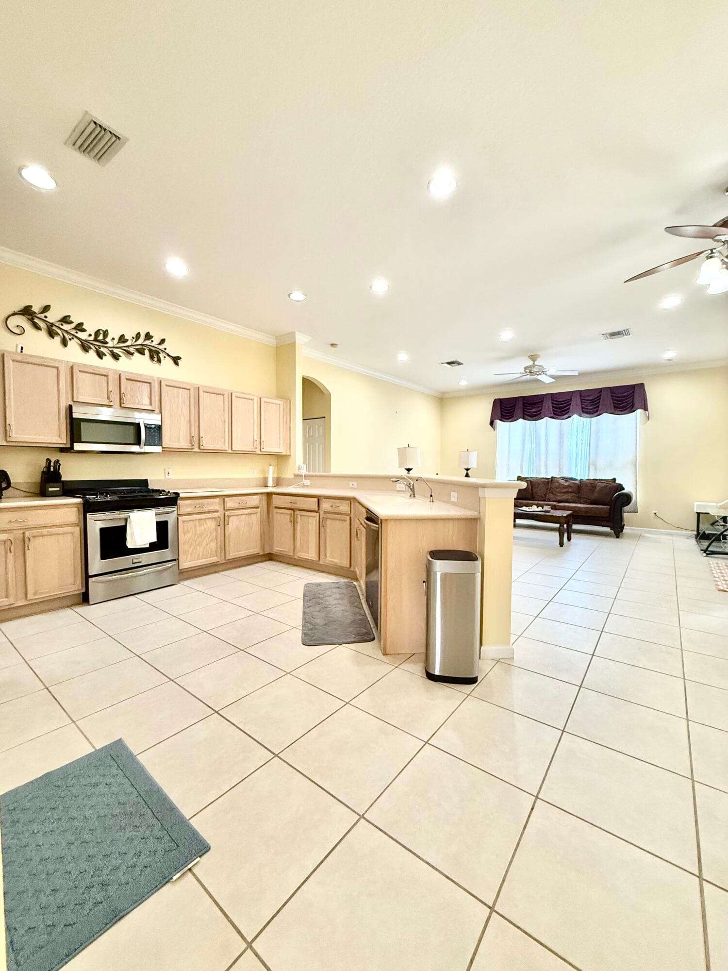 408 N Key Lime Sq Square SW, Vero Beach, FL 32968 — photo 10 of 35