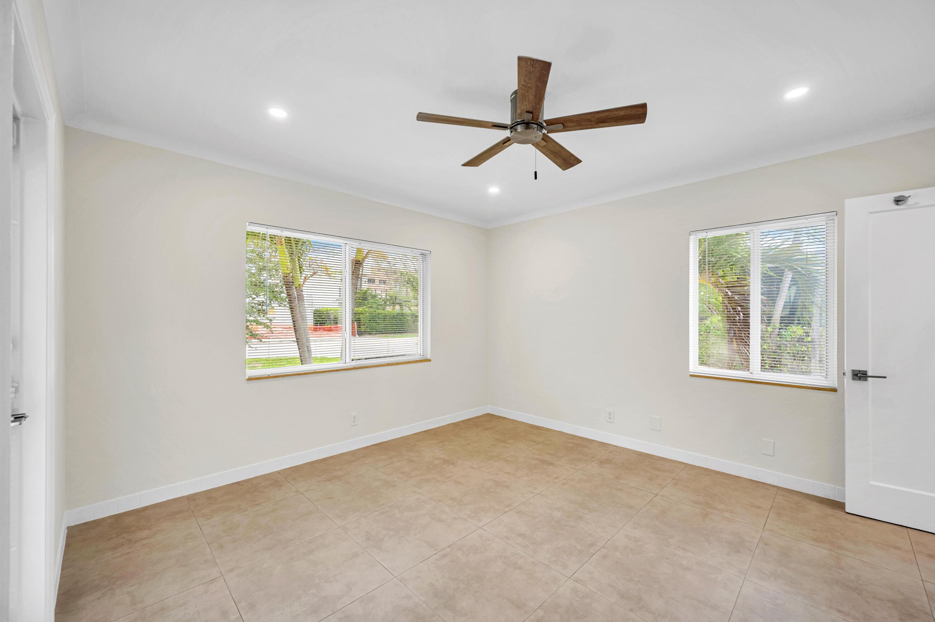 606 N Victoria Park Road N, Fort Lauderdale, FL 33304 — photo 12 of 21