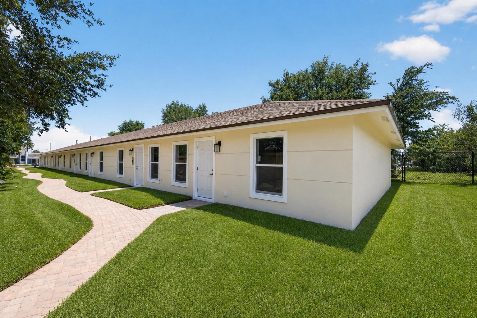 3255 Avenue J, West Palm Beach, FL 33404 — photo 8 of 37