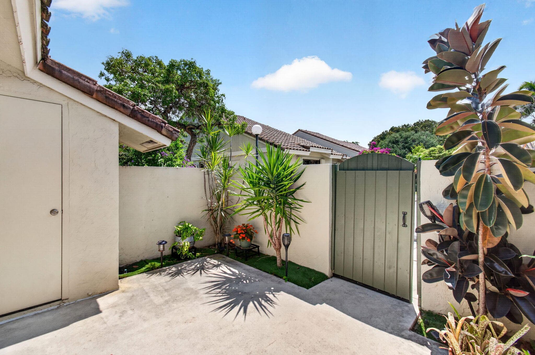 460 Hardwood Place, Boca Raton, FL 33431 — photo 6 of 85