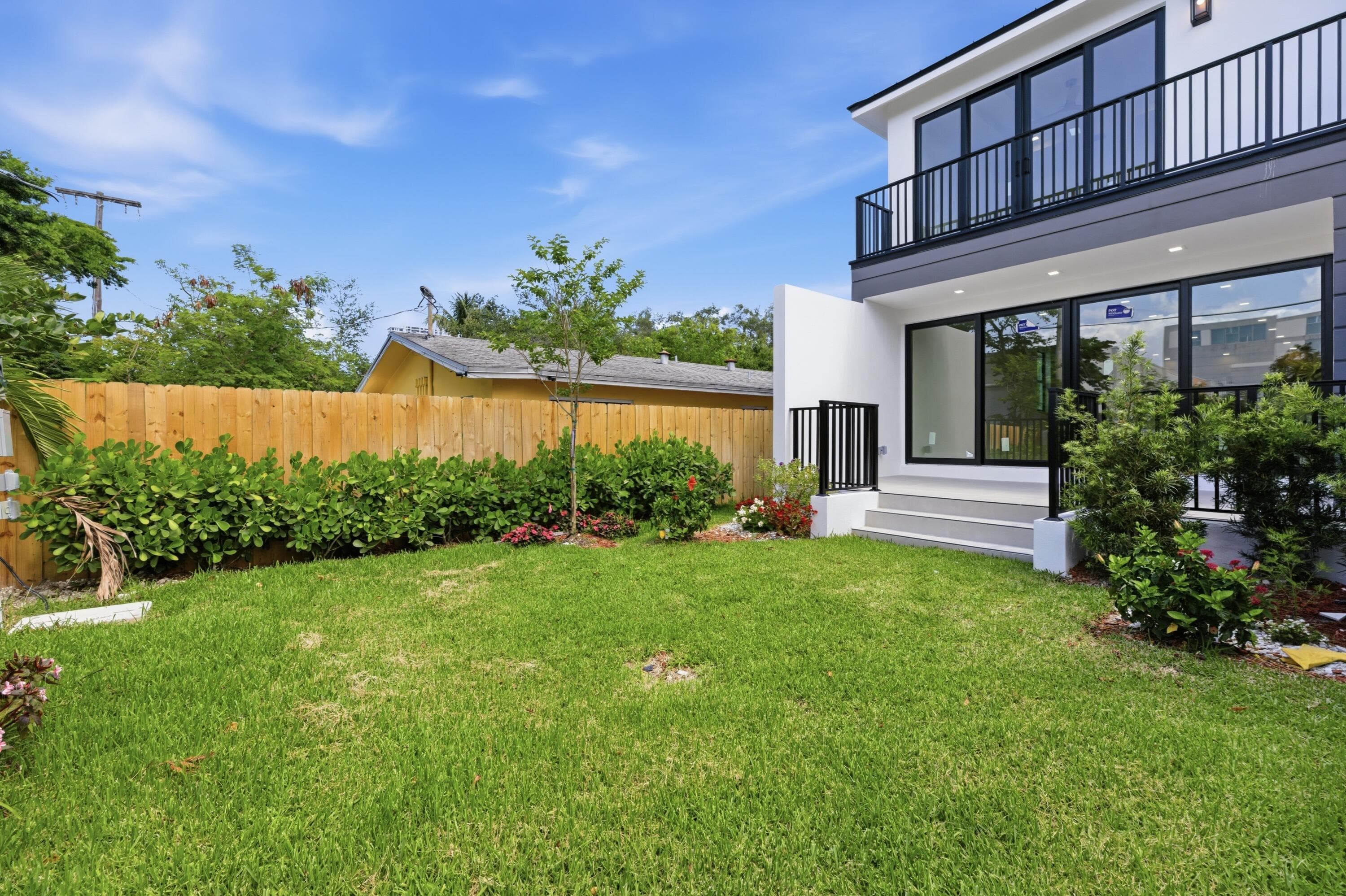 821 SW 1st Street, Fort Lauderdale, FL 33312 — photo 35 of 42