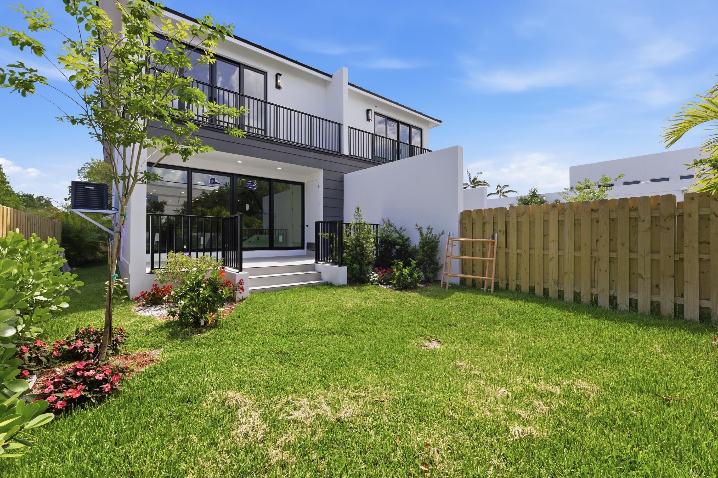 821 SW 1st Street, Fort Lauderdale, FL 33312 — photo 36 of 42