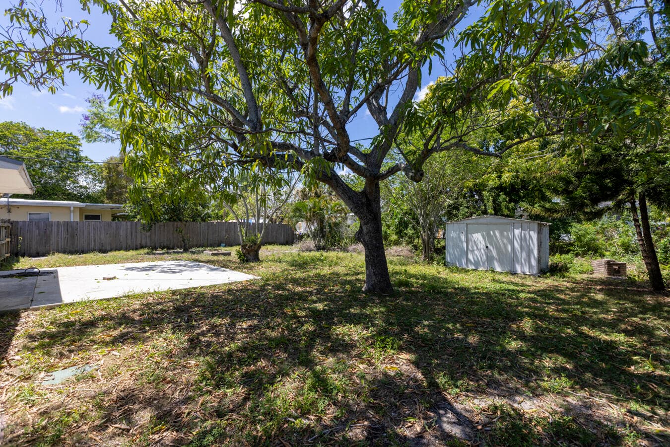 261 NE 42nd Street, Deerfield Beach, FL 33064 — photo 27 of 29