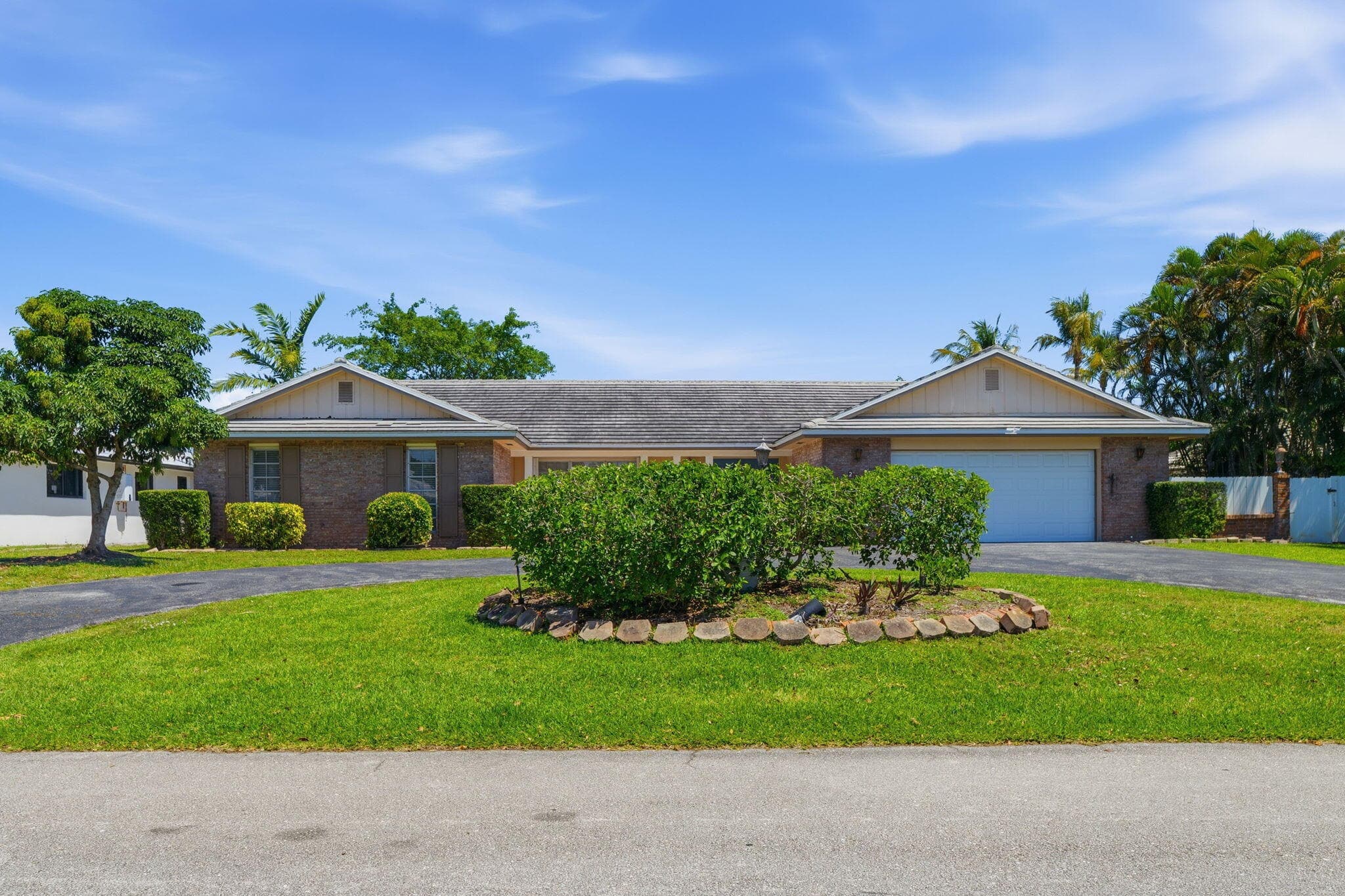 232 Gleneagles Drive, Lake Worth, FL 33462 — photo 2 of 39