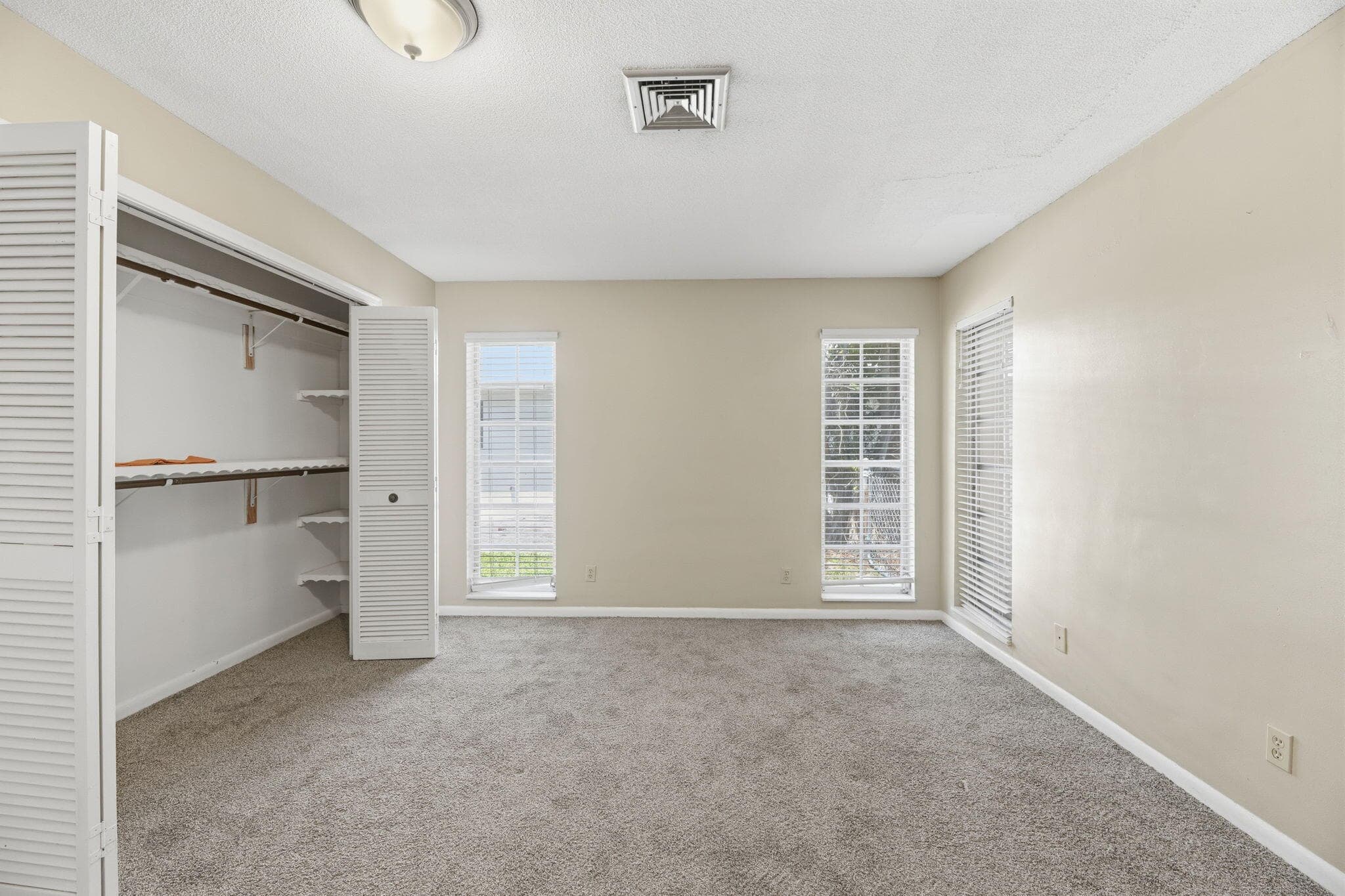 232 Gleneagles Drive, Lake Worth, FL 33462 — photo 25 of 39