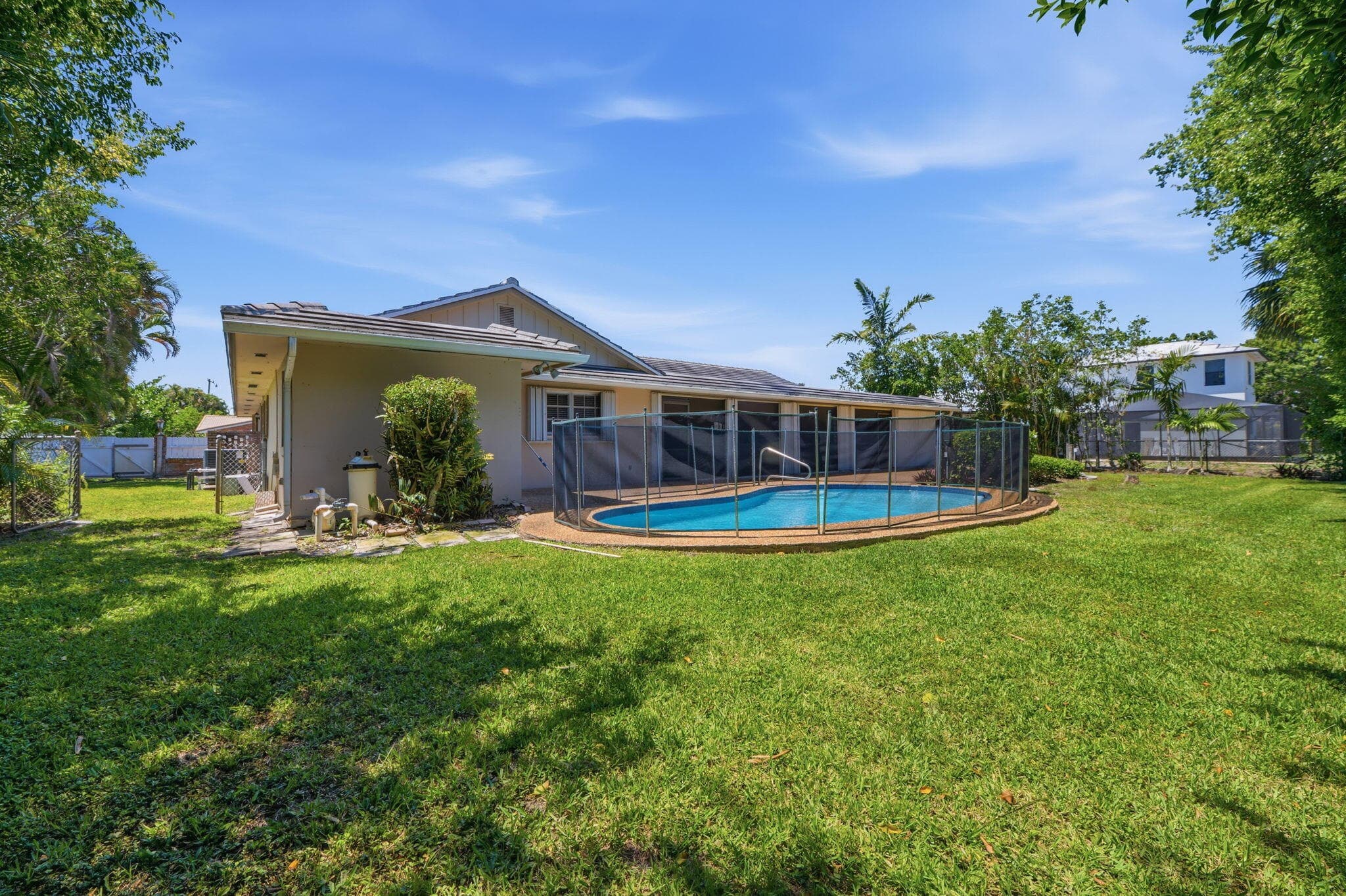 232 Gleneagles Drive, Lake Worth, FL 33462 — photo 37 of 39