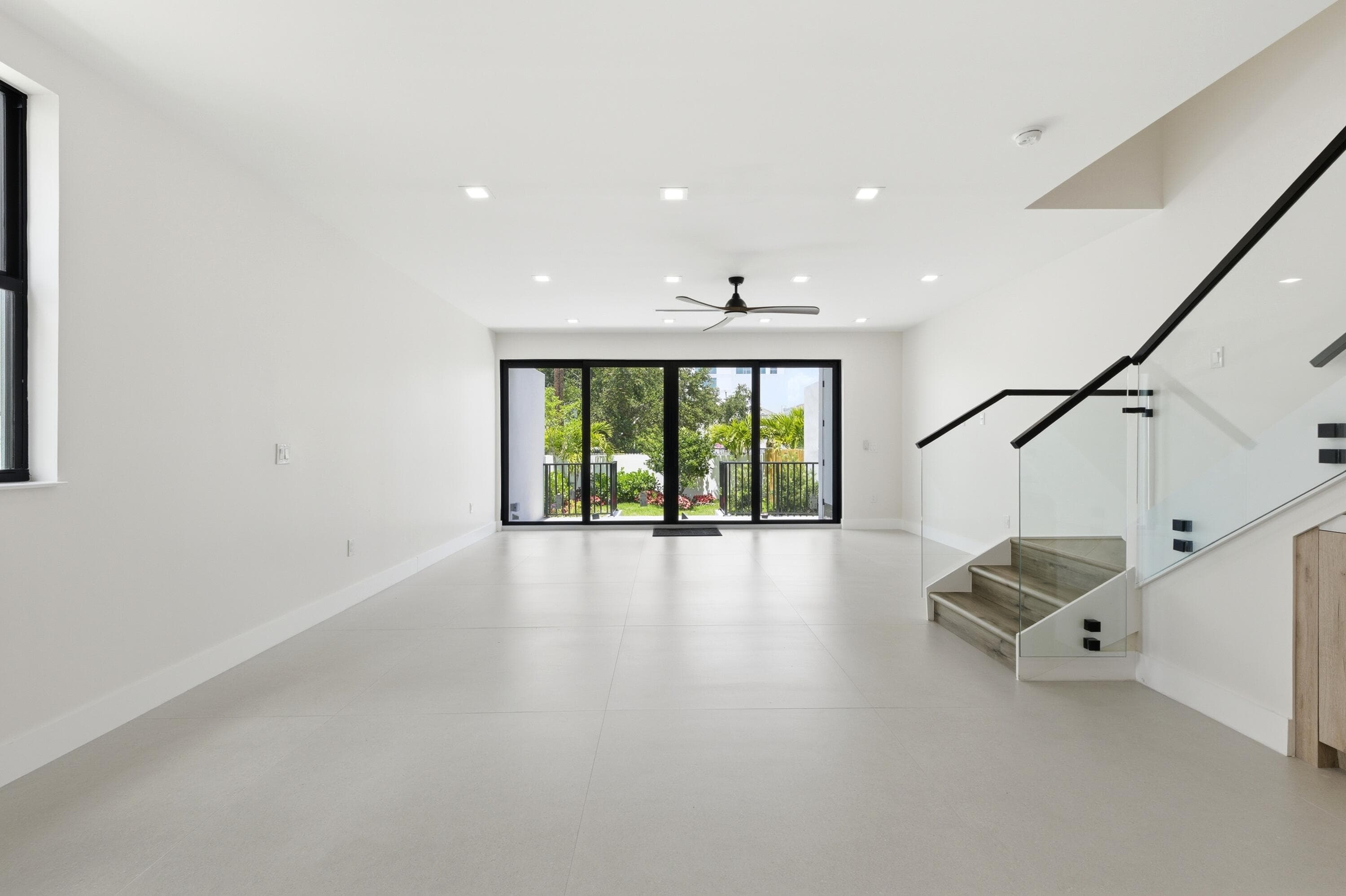819 SW 1st Street, Fort Lauderdale, FL 33312 — photo 14 of 40