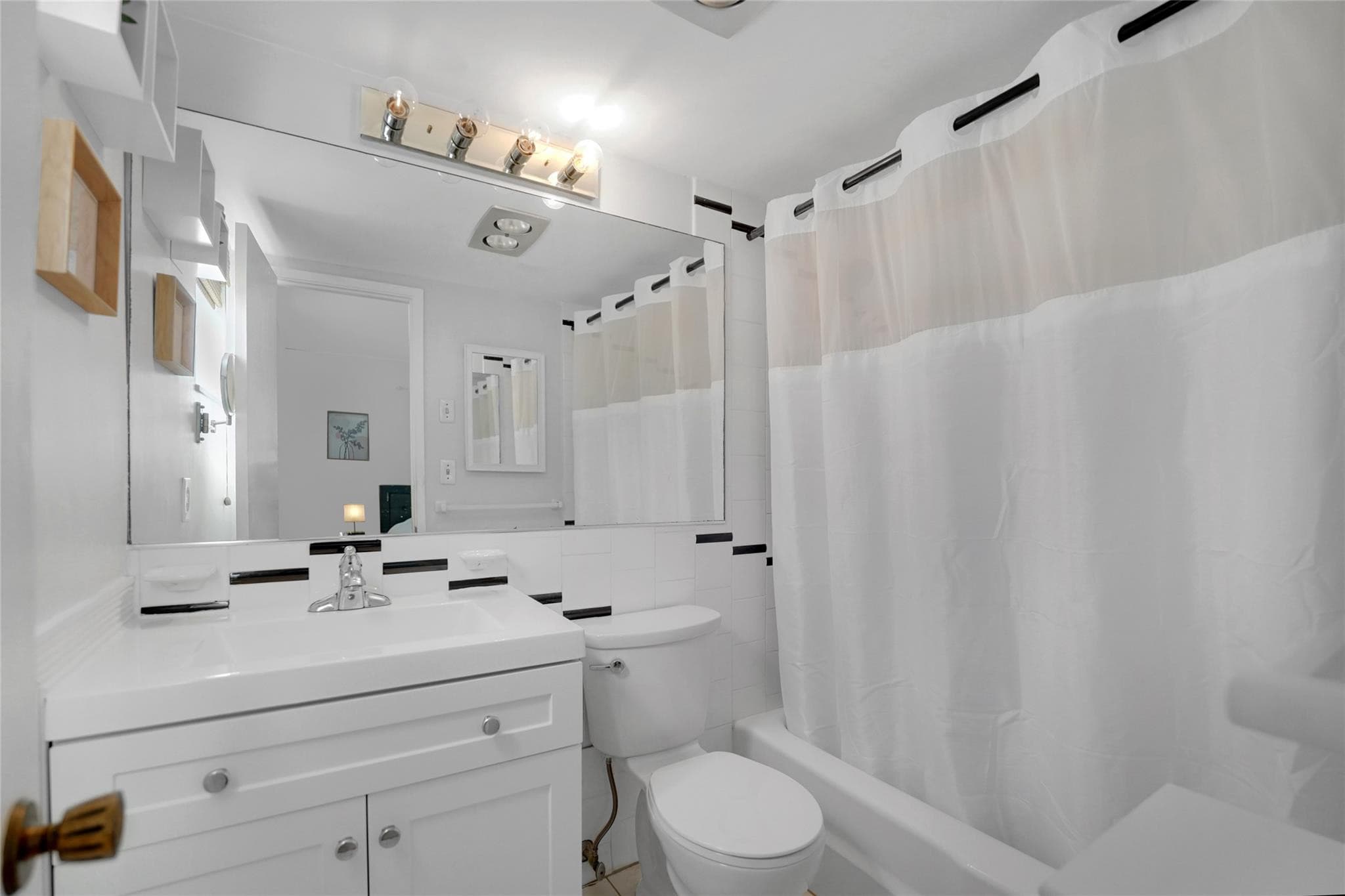 257 S Cypress Road 401, Pompano Beach, FL 33060 — photo 5 of 34