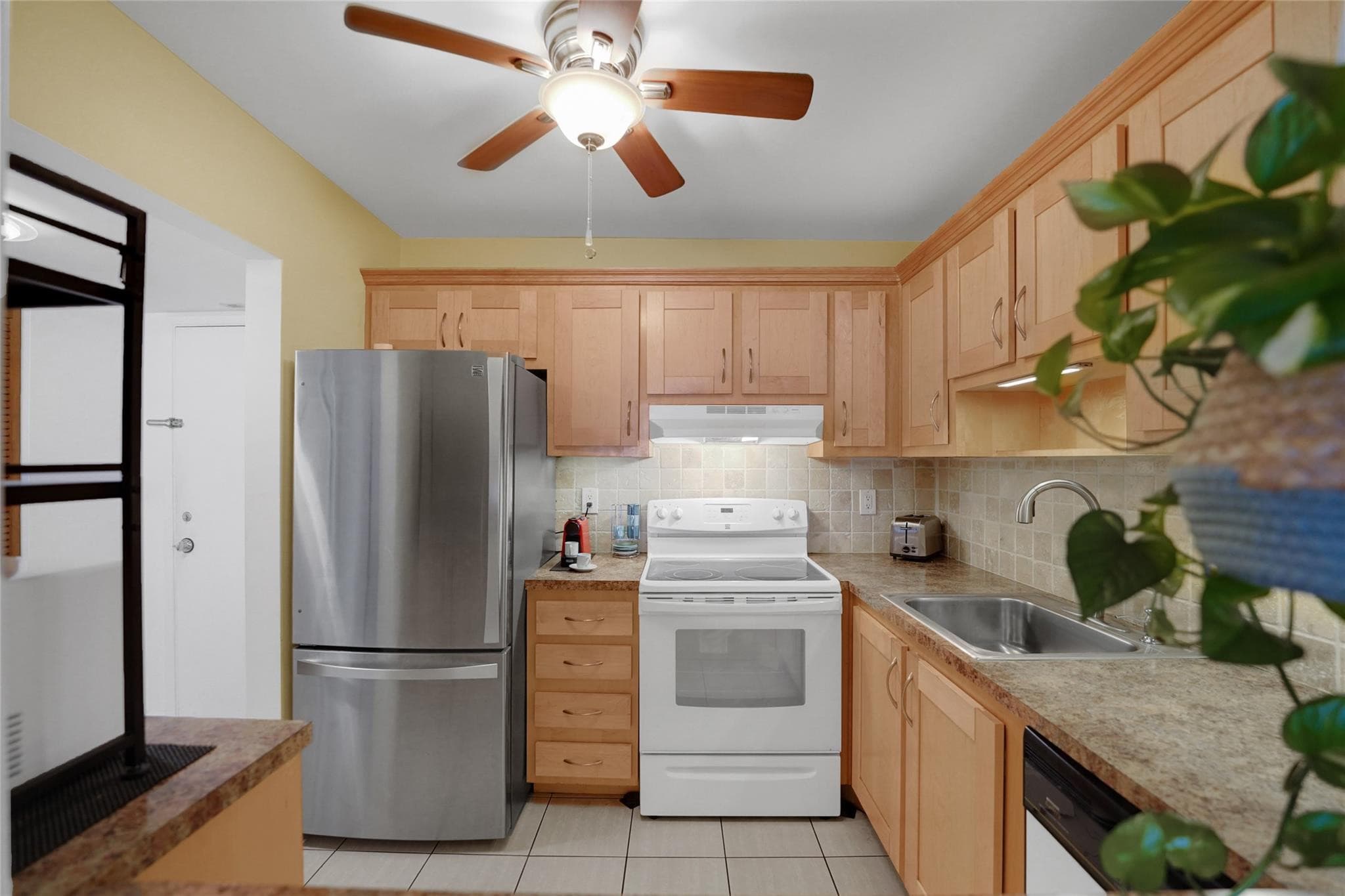 257 S Cypress Road 401, Pompano Beach, FL 33060 — photo 1 of 34