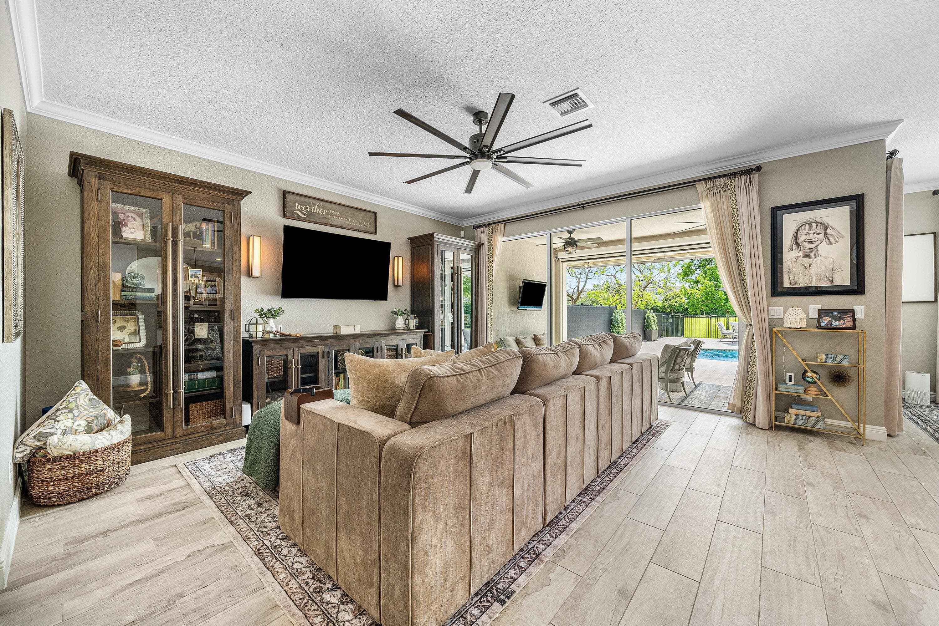 933 Deer Haven Drive, Loxahatchee, FL 33470 — photo 13 of 94