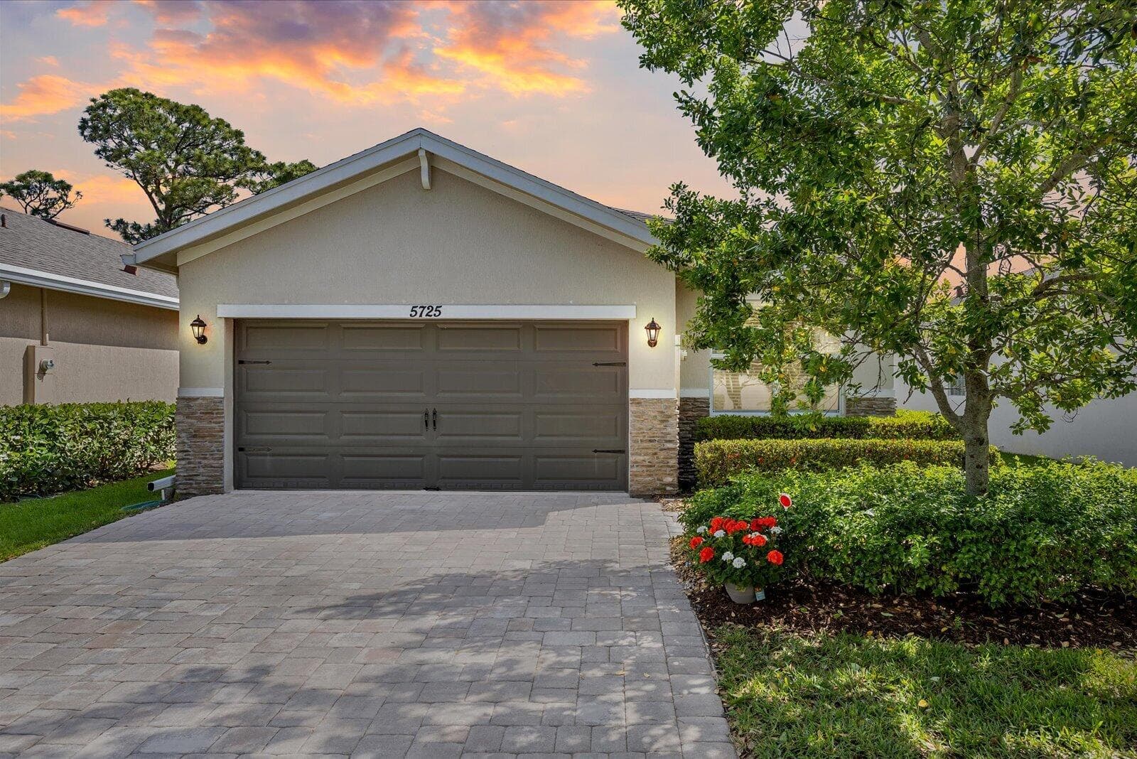 5725 SE Kawana Trail, Hobe Sound, FL 33455 — photo 41 of 49