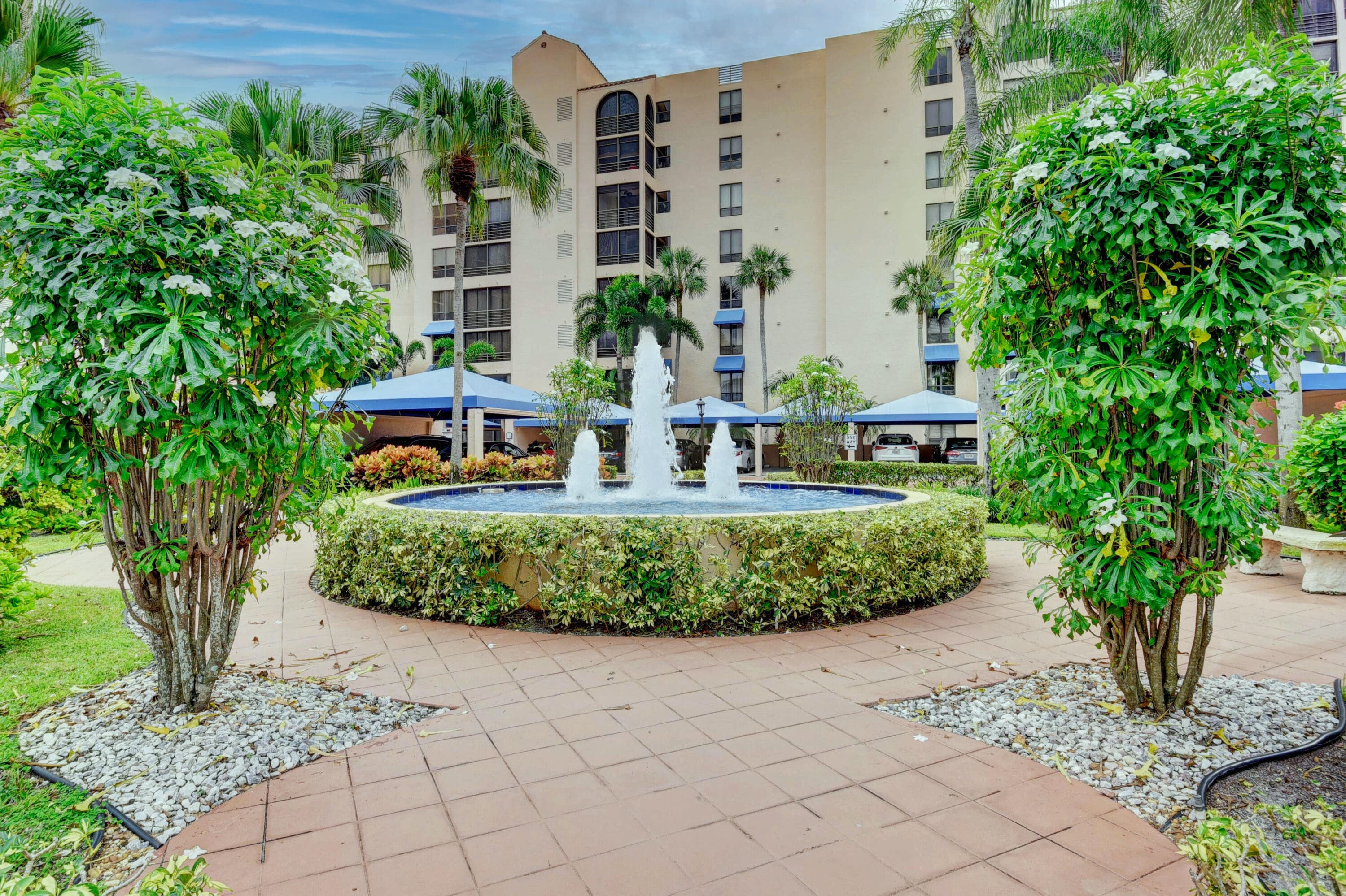 7194 Promenade Drive 202, Boca Raton, FL 33433 — photo 2 of 32