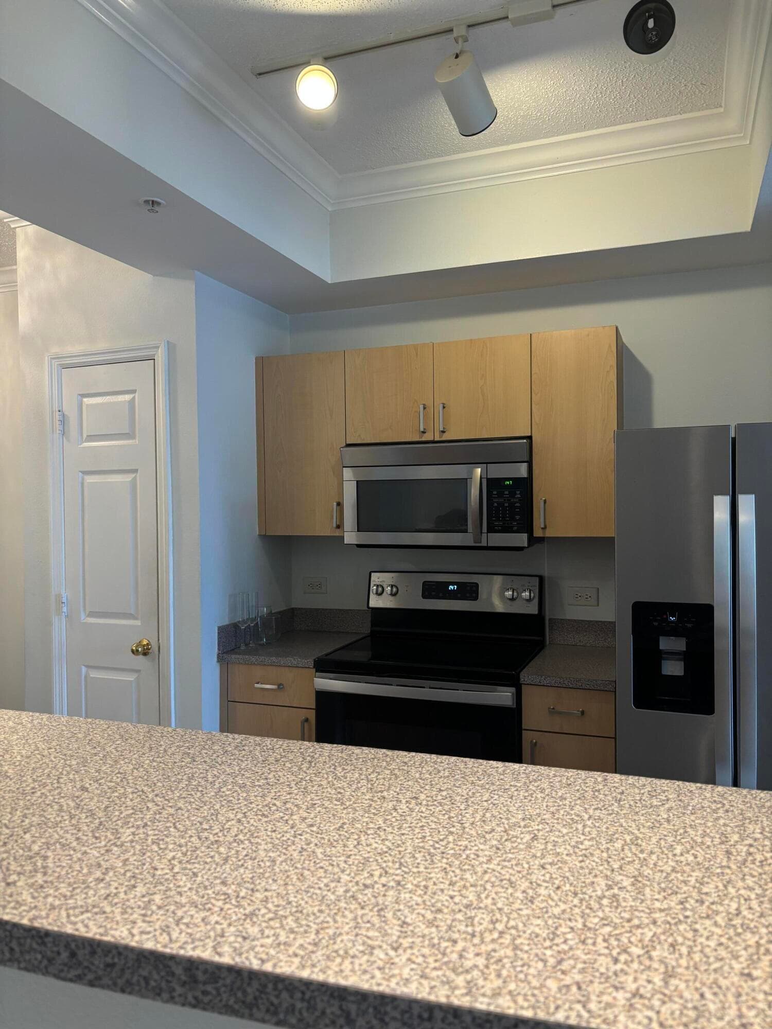 533 NE 3rd Avenue 204, Fort Lauderdale, FL 33301 — photo 14 of 23
