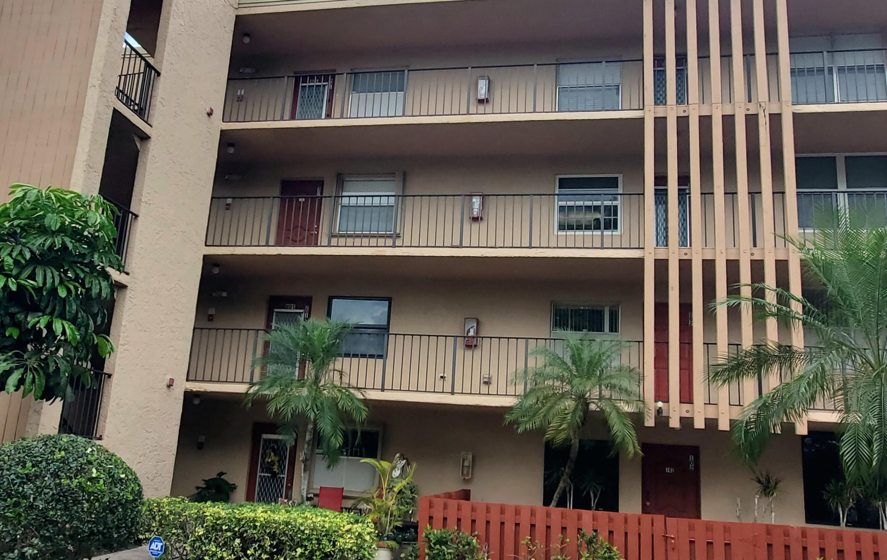 260 NW 76th Avenue 201, Margate, FL 33063 — photo 2 of 15