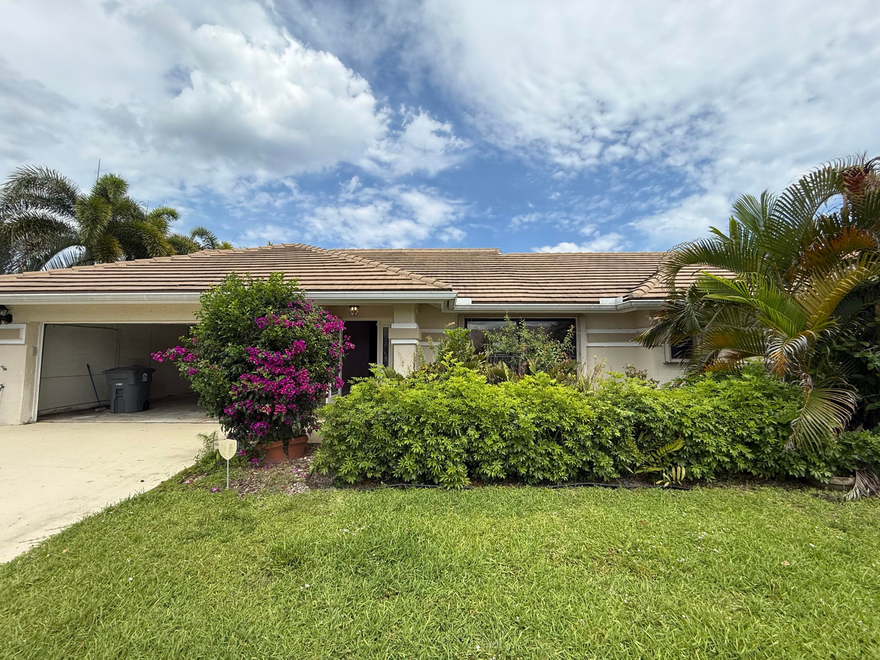 9215 Sun Pointe Drive, Boynton Beach, FL 33437 — photo 1 of 19