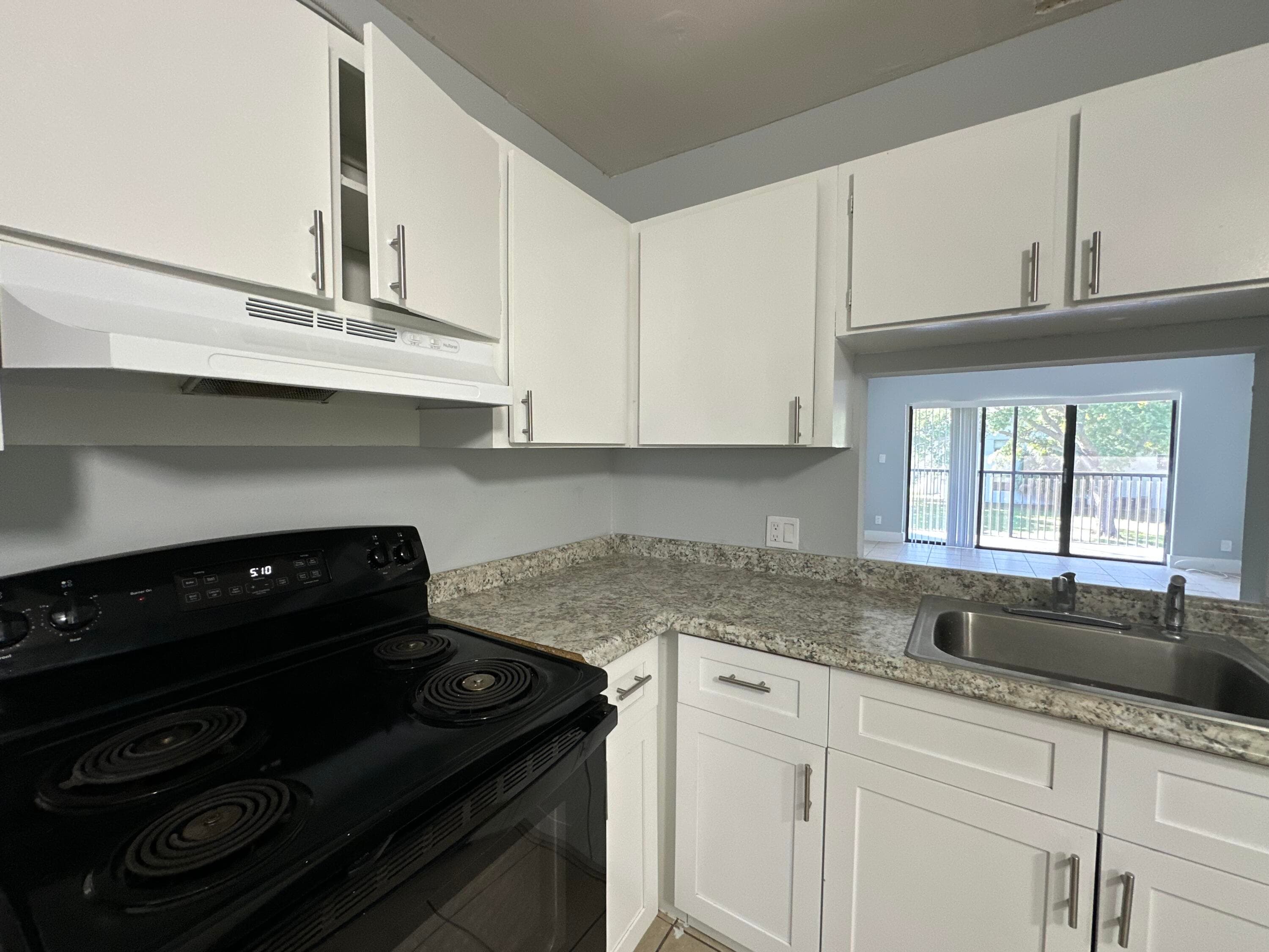 4773 Arjaro Drive, West Palm Beach, FL 33407 — photo 4 of 23