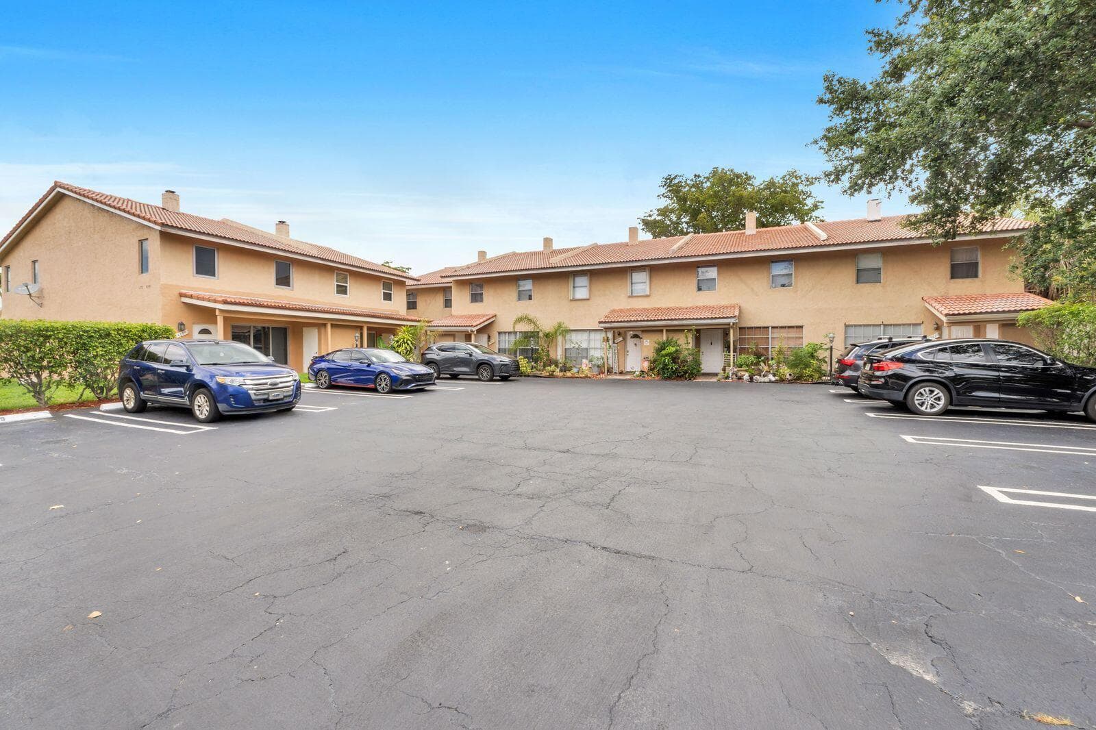 4295 Coral Springs Drive 3c, Coral Springs, FL 33065 — photo 1 of 14