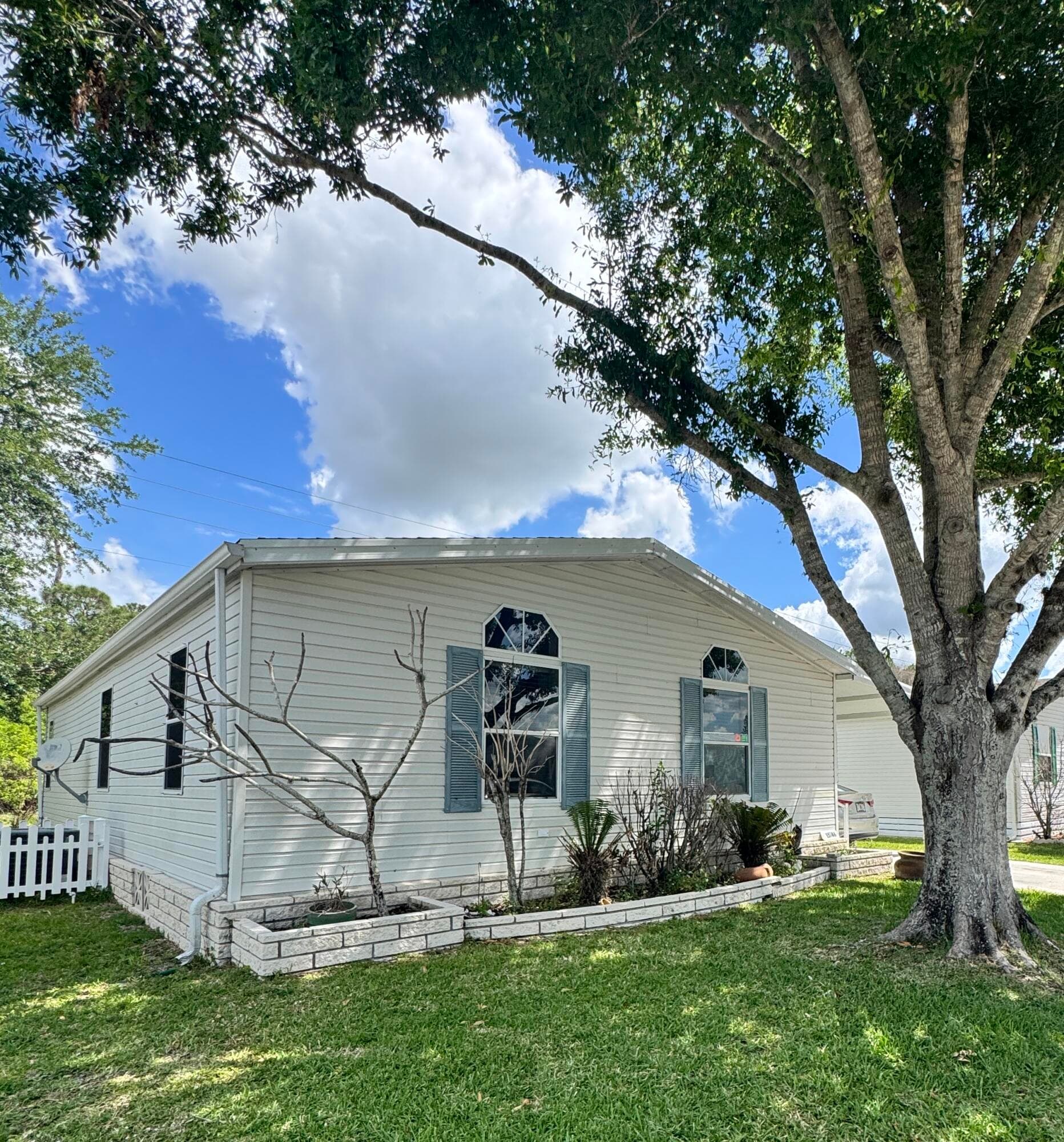 15146 Aguila Avenue, Fort Pierce, FL 34951 — photo 4 of 41