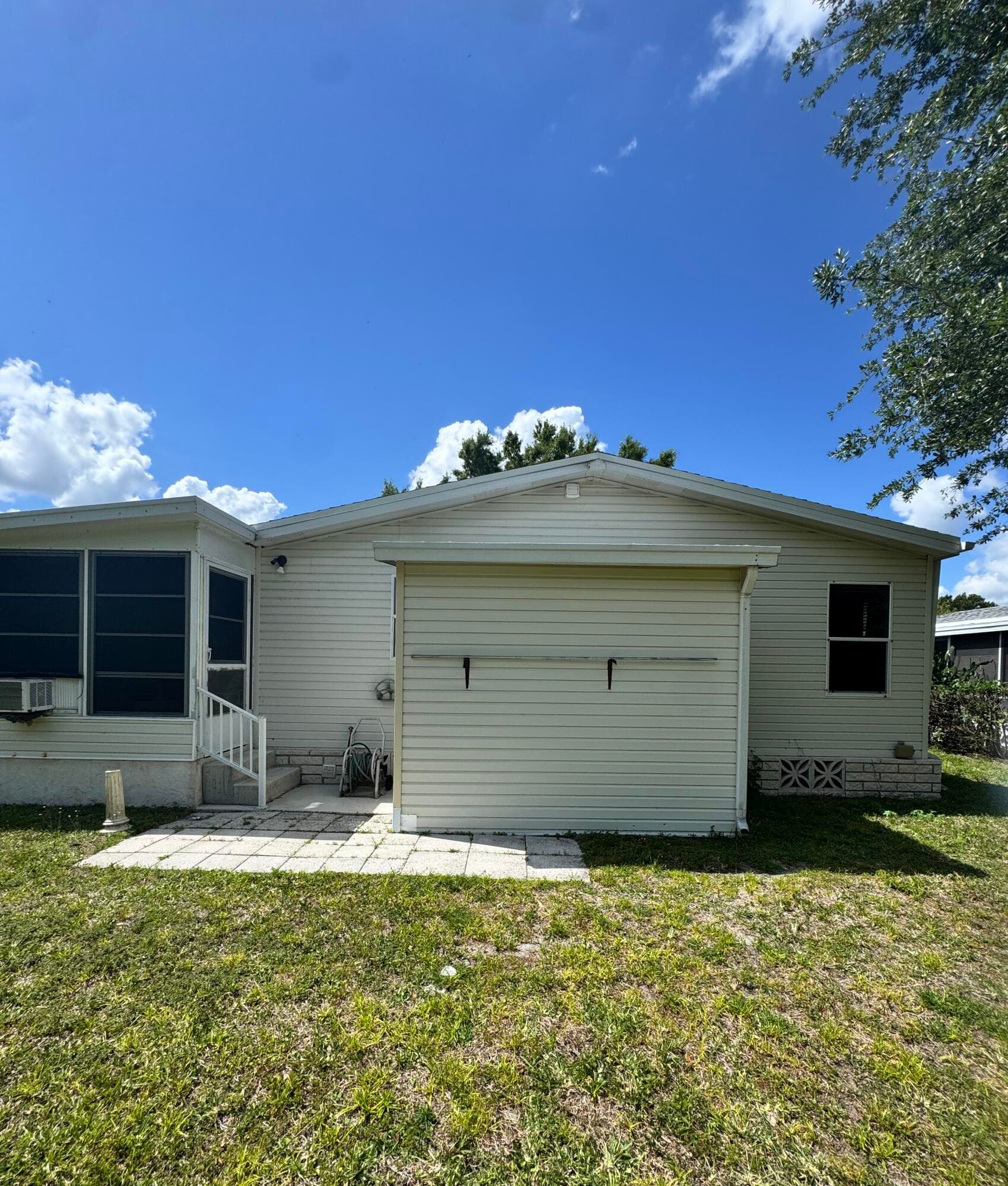 15146 Aguila Avenue, Fort Pierce, FL 34951 — photo 6 of 41