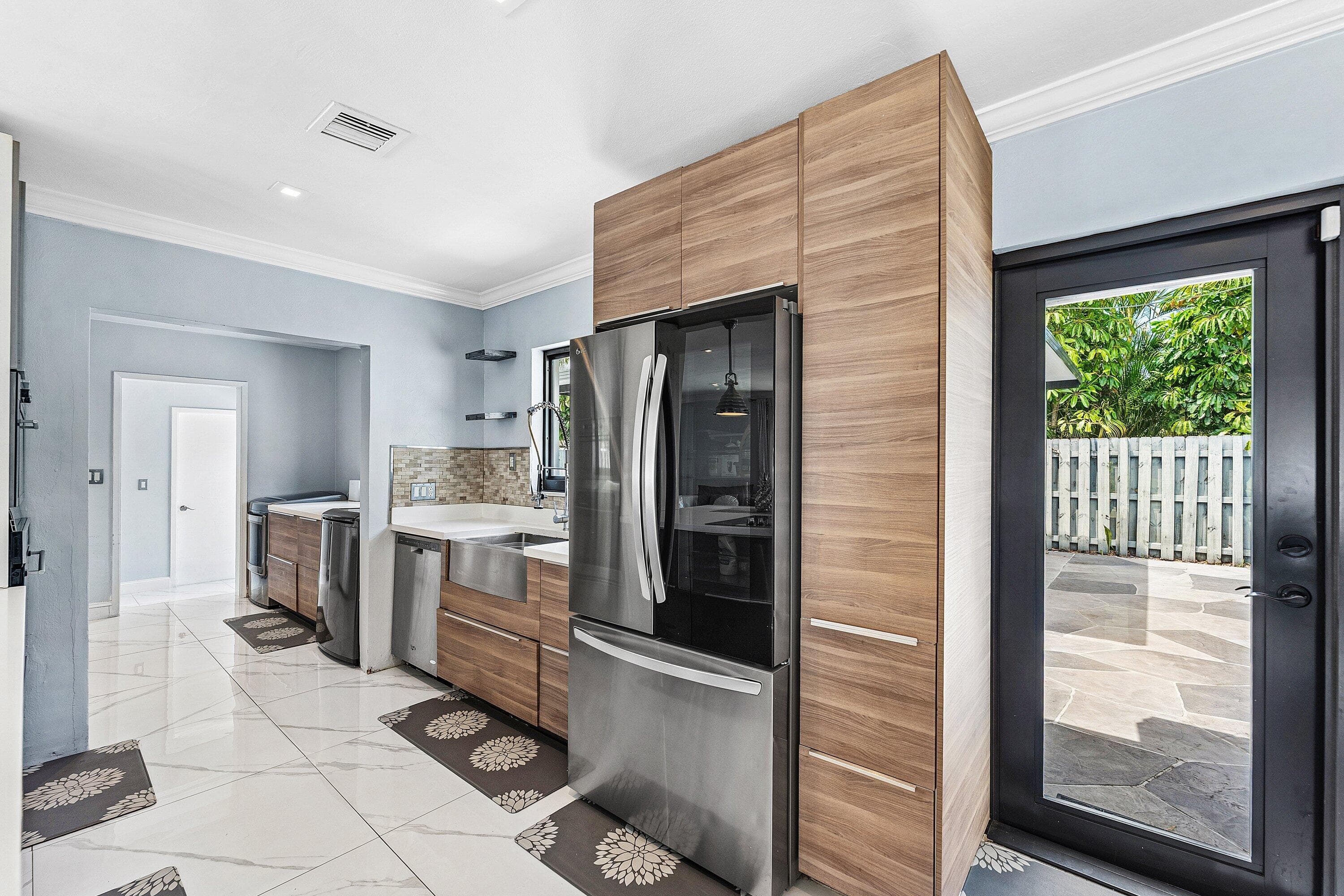 201 NE 26th Avenue, Pompano Beach, FL 33062 — photo 21 of 33