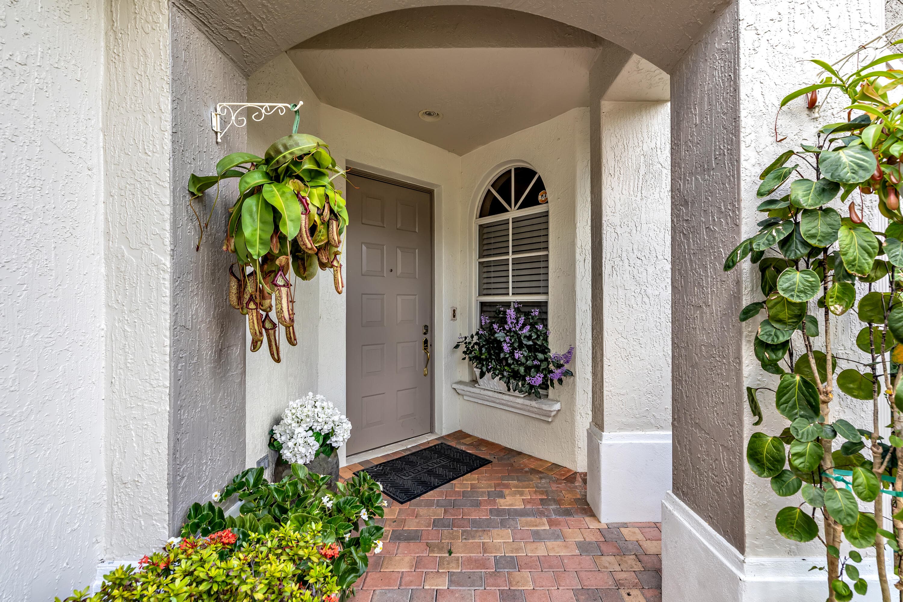 6407 Bella Circle 403, Boynton Beach, FL 33437 — photo 2 of 27